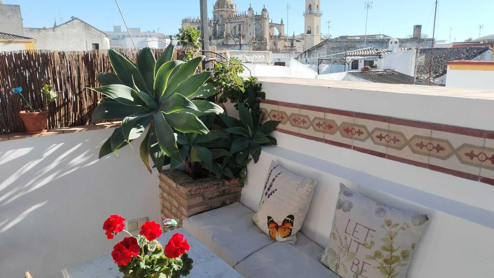 Vistas de la Catedral de Jerez desde La Gitanilla.
