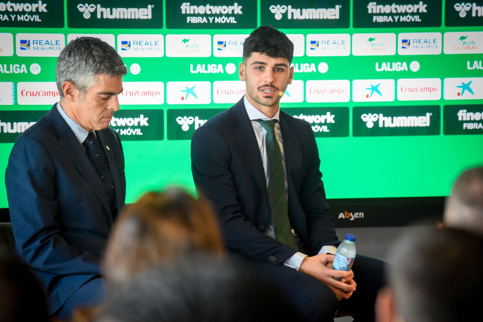 Presentación de Johnny Cardoso