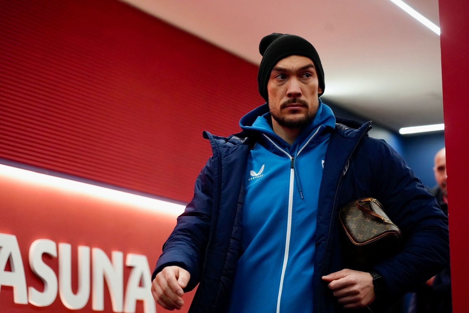 Dmitrovic, titular en el partido de Copa como es habitual, accede a El Sadar.