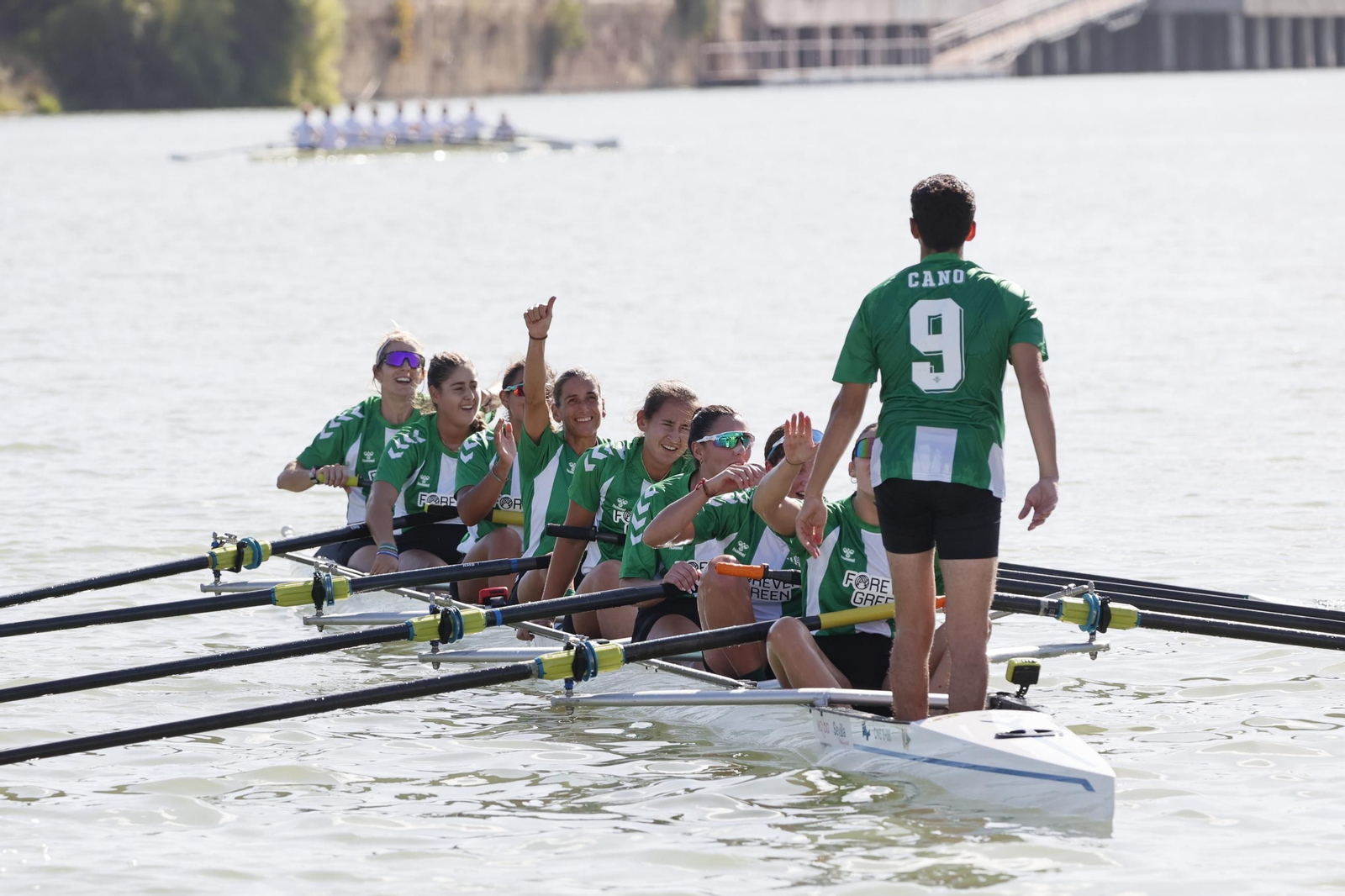 Las imágenes de la regata Sevilla-Betis