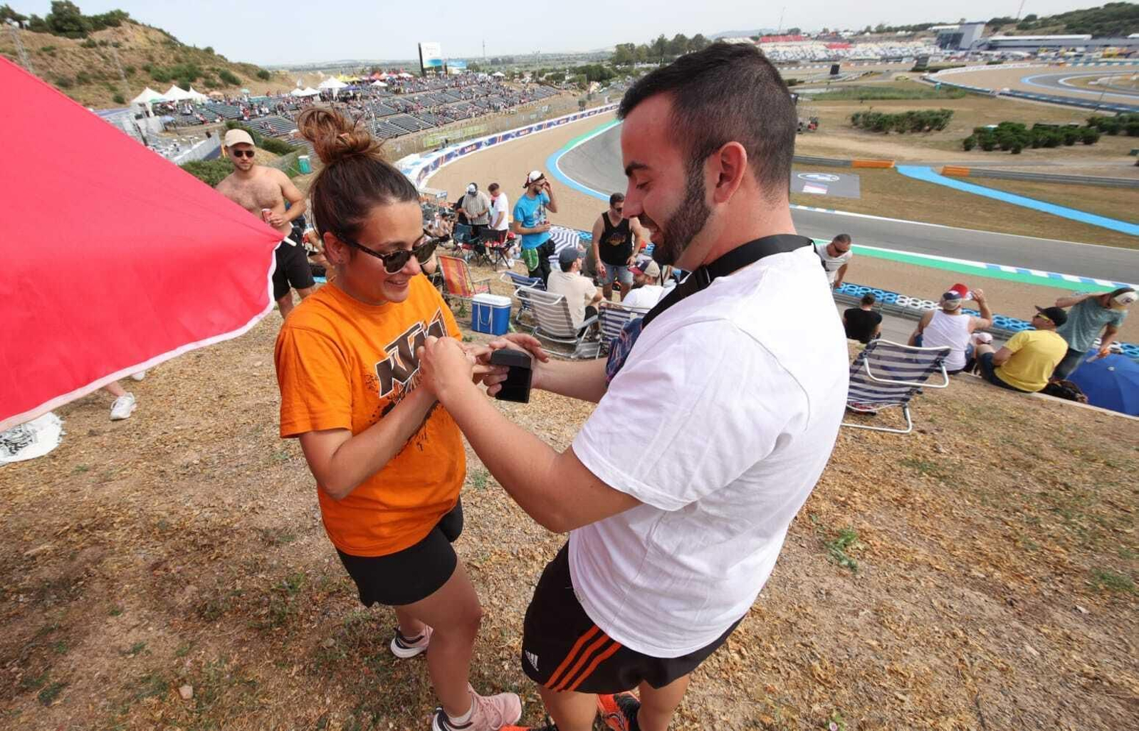 Pedida de mano en el Circuito de Jerez Pedida de mano en el Circuito de Jerez