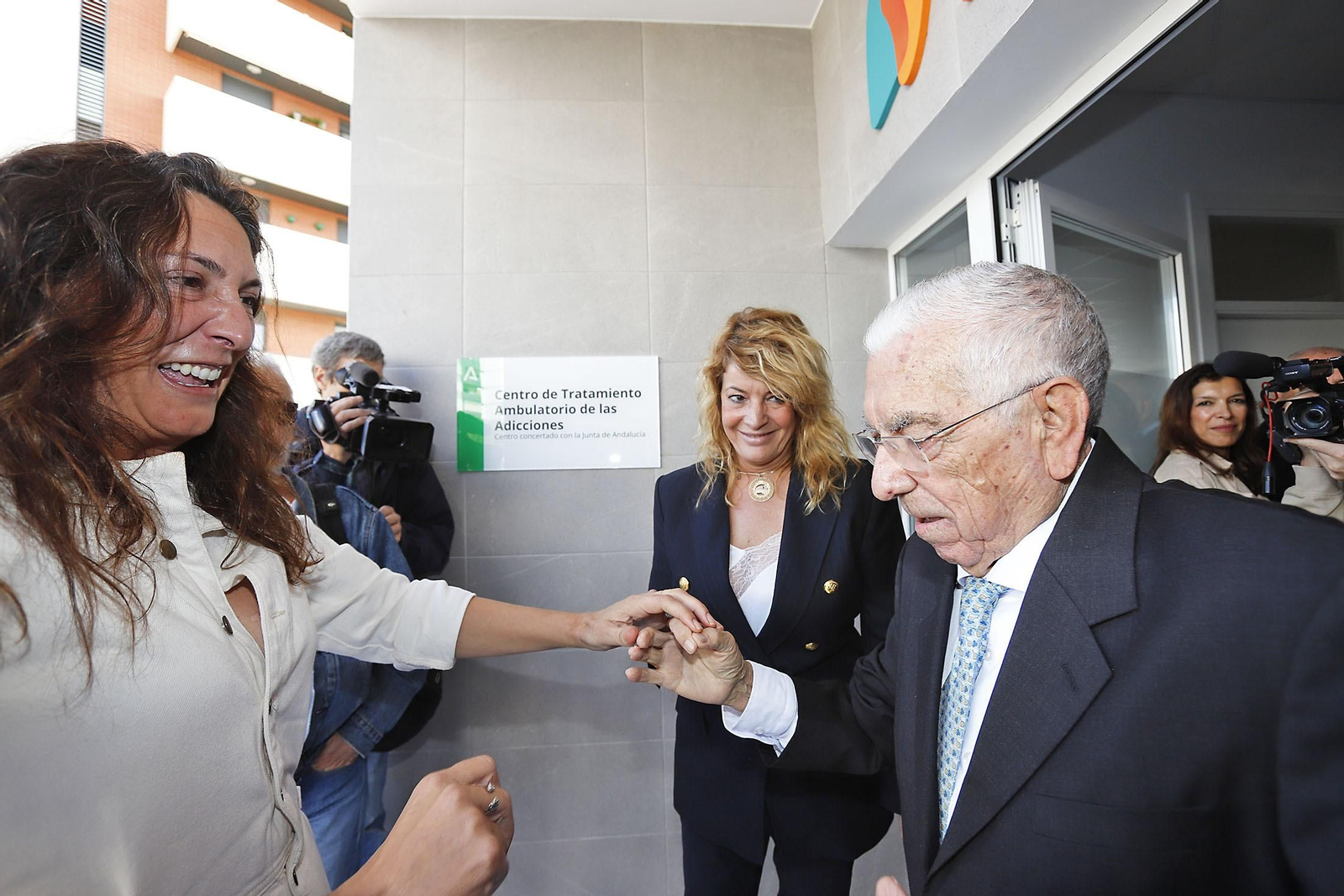 Imágenes de la inauguración del nuevo edificio de Proyecto Hombre en Huelva