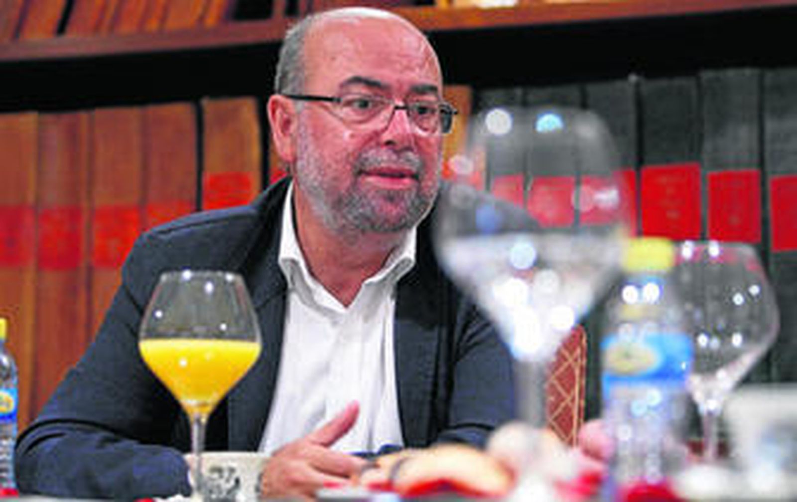 El viceconsejero de Turismo, Antonio Roldán, en la entrevista celebrada en la hemeroteca de 'Diario de Cádiz', el jueves.