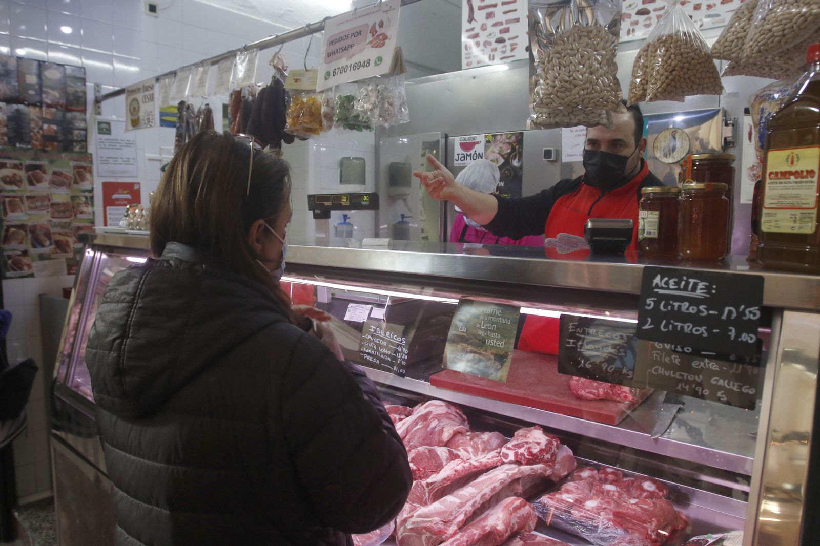 Los preparativos de las comidas de Navidad en Córdoba, en fotografías