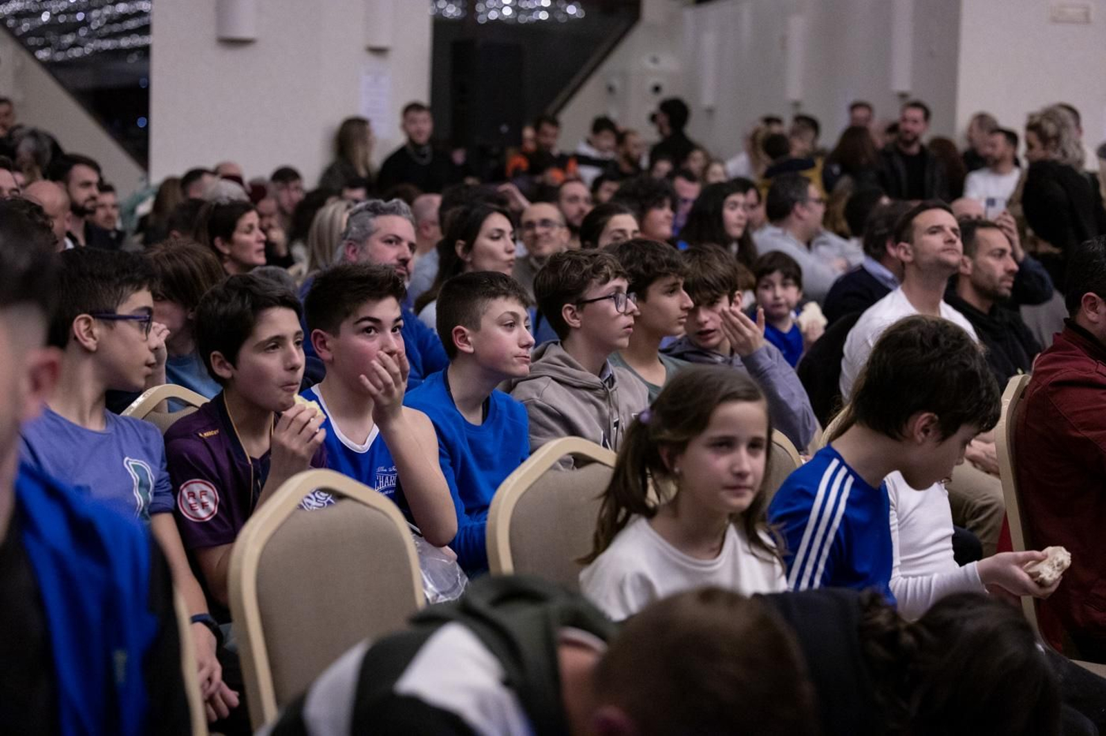 El boxeo solidario de la VI velada White Collar Boxing cautiva al público de Jaén