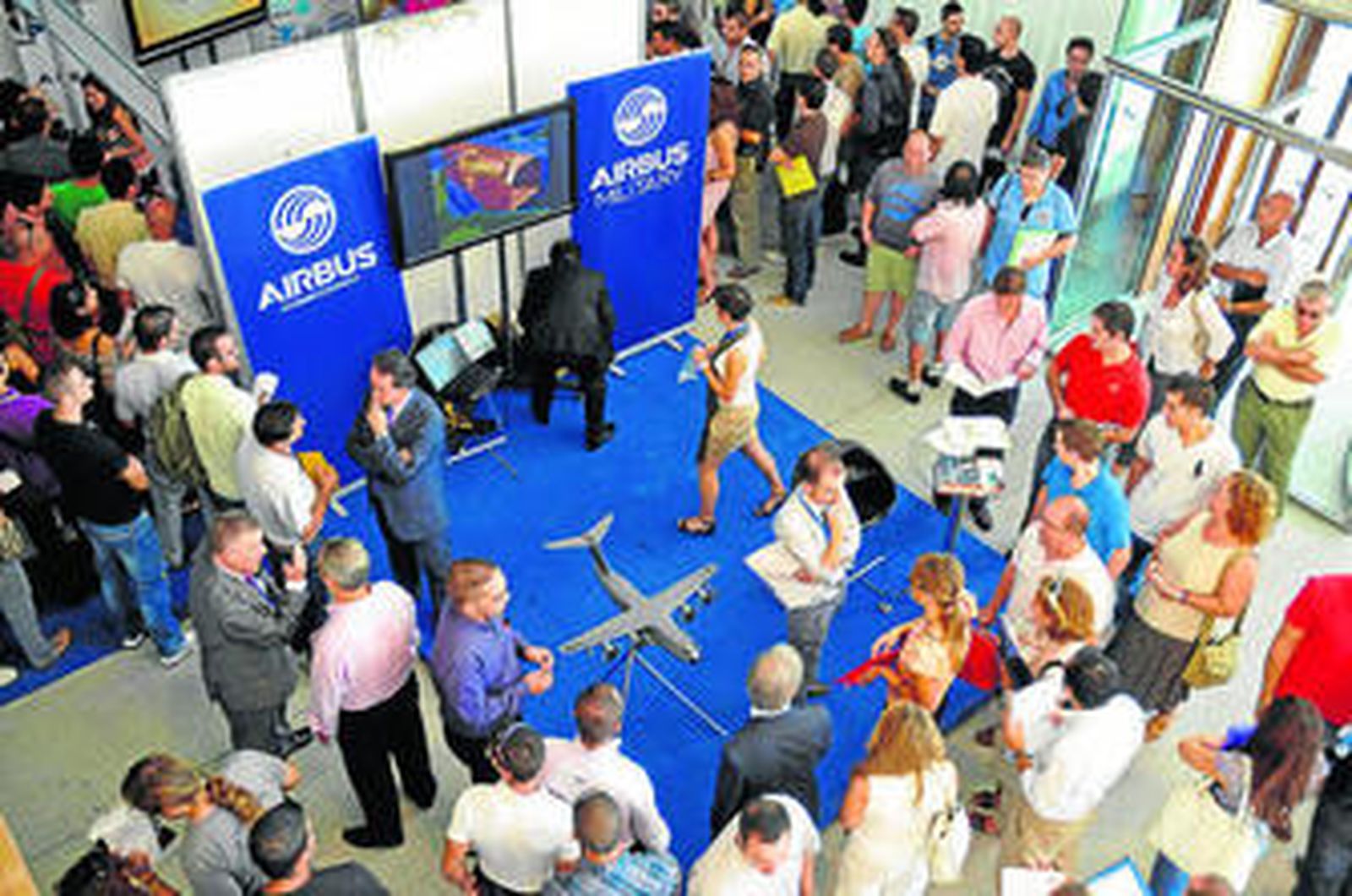 'Stand' de Airbus Military en la I Feria Internacional del Empleo del Sector Aeroespacial, en Sevilla.
