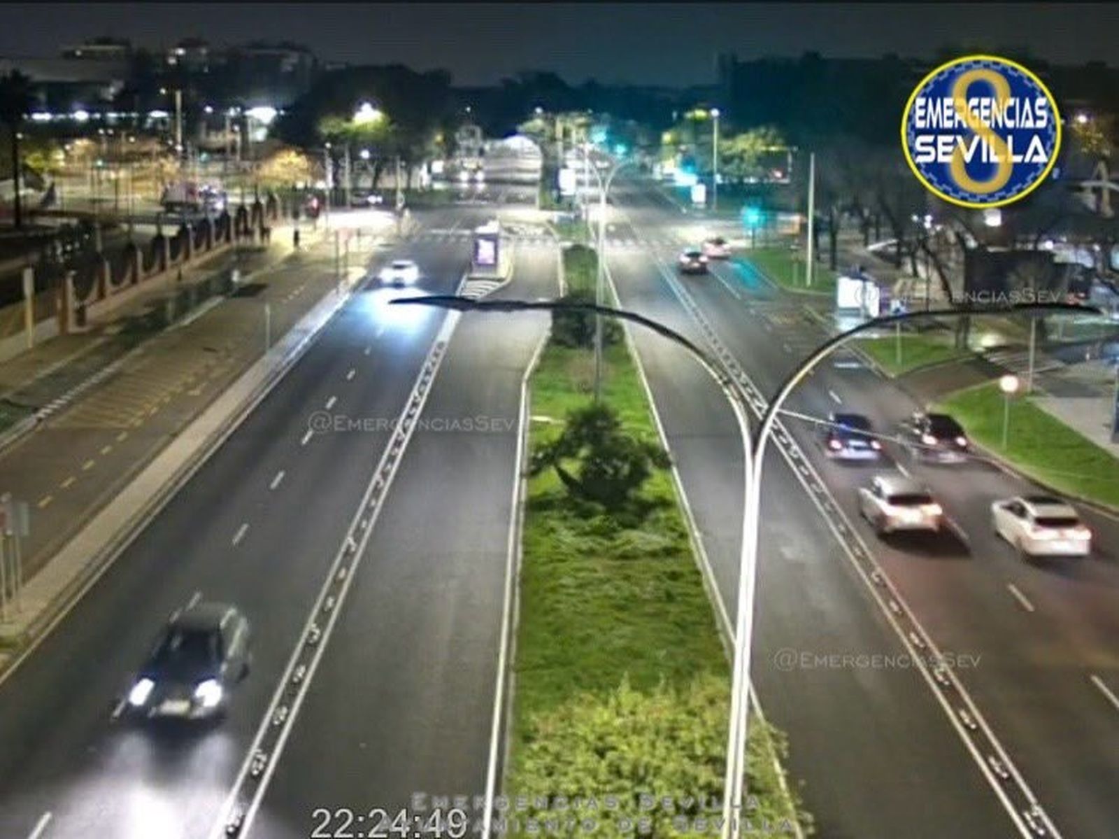 La avenida Alcalde Luis Uruñuela reabierta al tráfico.