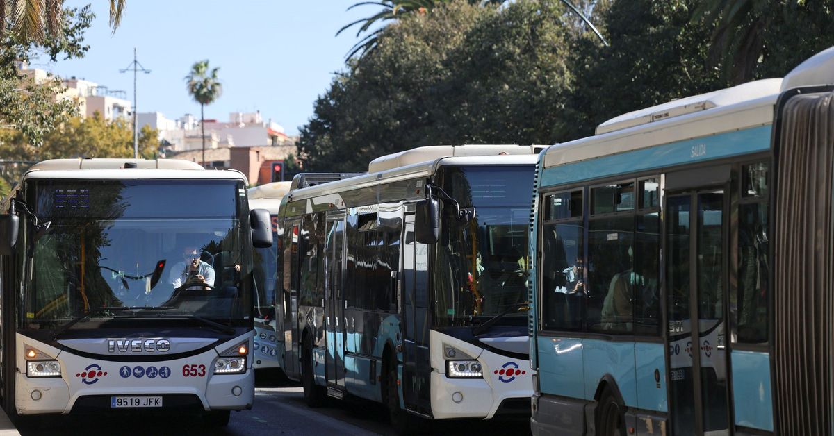La EMT de Málaga mantiene en su flota casi una sexta parte de autobuses con más de 20 años