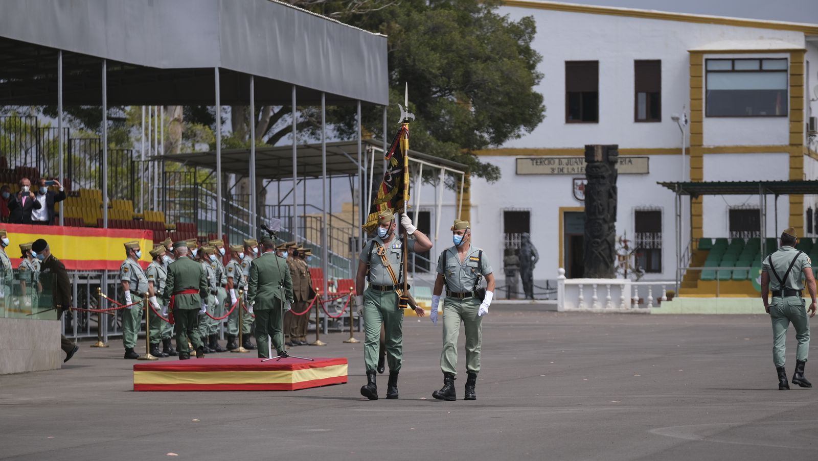Fotogalería toma de posesión del General Melchor Marín Elvira. La Legión. Almería