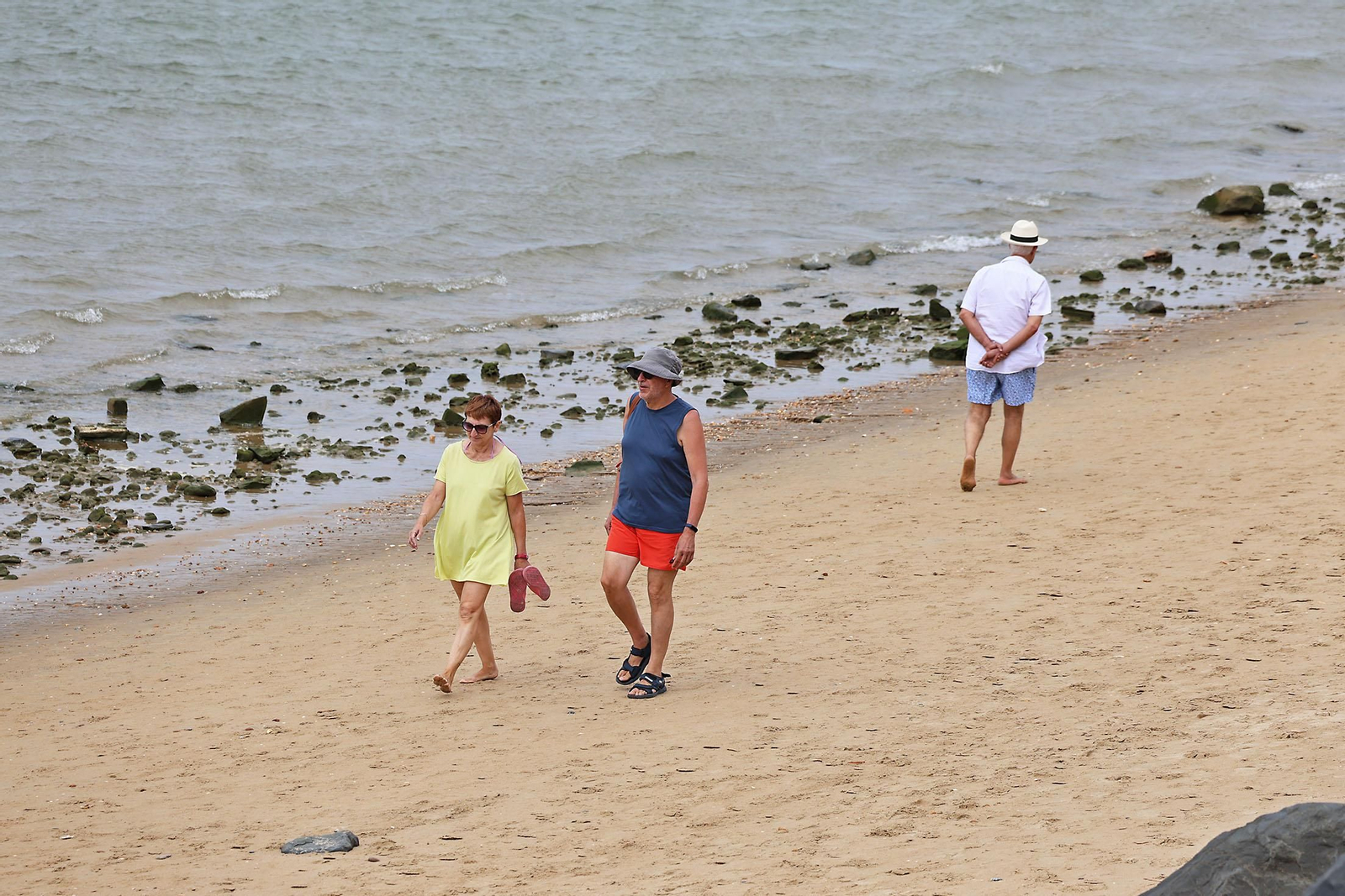 Mañanas nubladas de paseos por las playas de Huelva