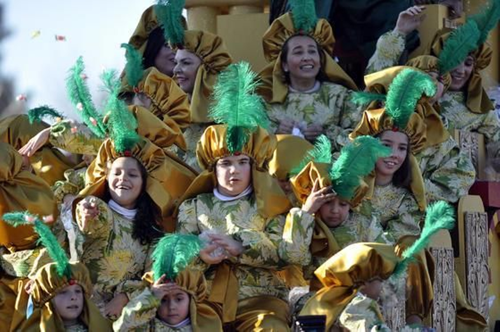 Las carrozas de la Cabalgata de Reyes Magos recorren las calles de la ciudad.

Foto: Manuel Gomez