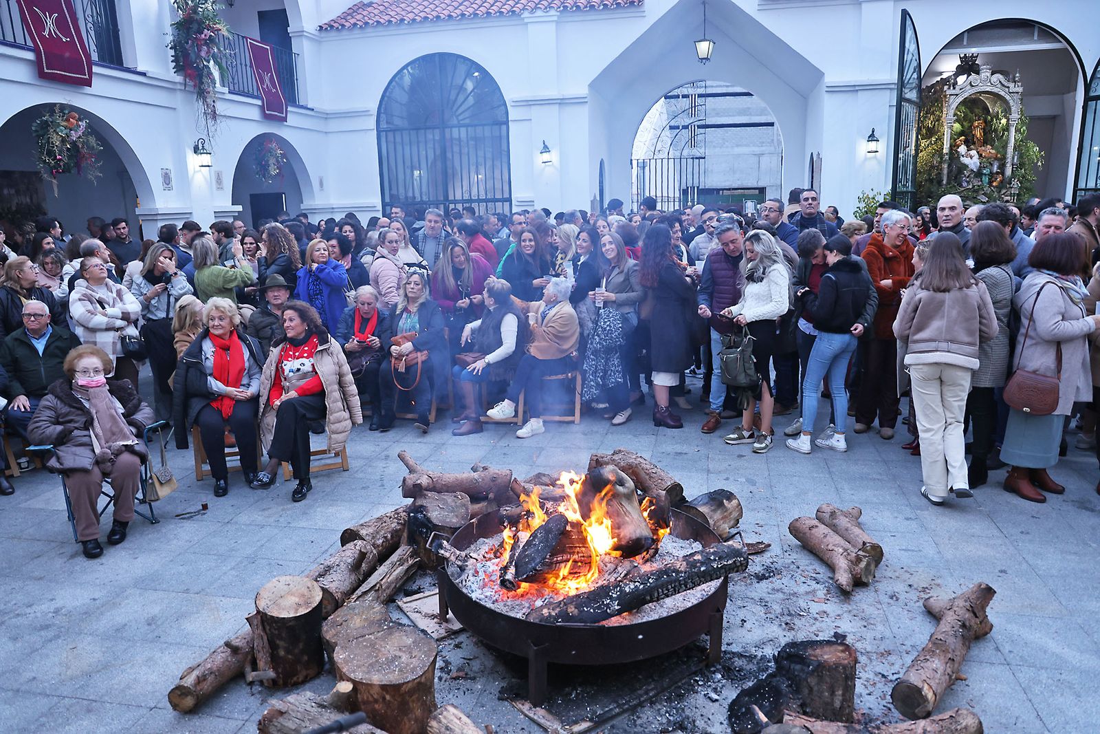Imágenes de la Zambombaen la Hermandad del Rocío de Huelva