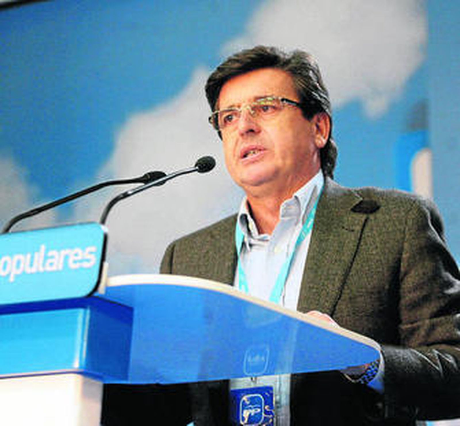 El diputado almeriense en la inauguración de la Intermunicipal.