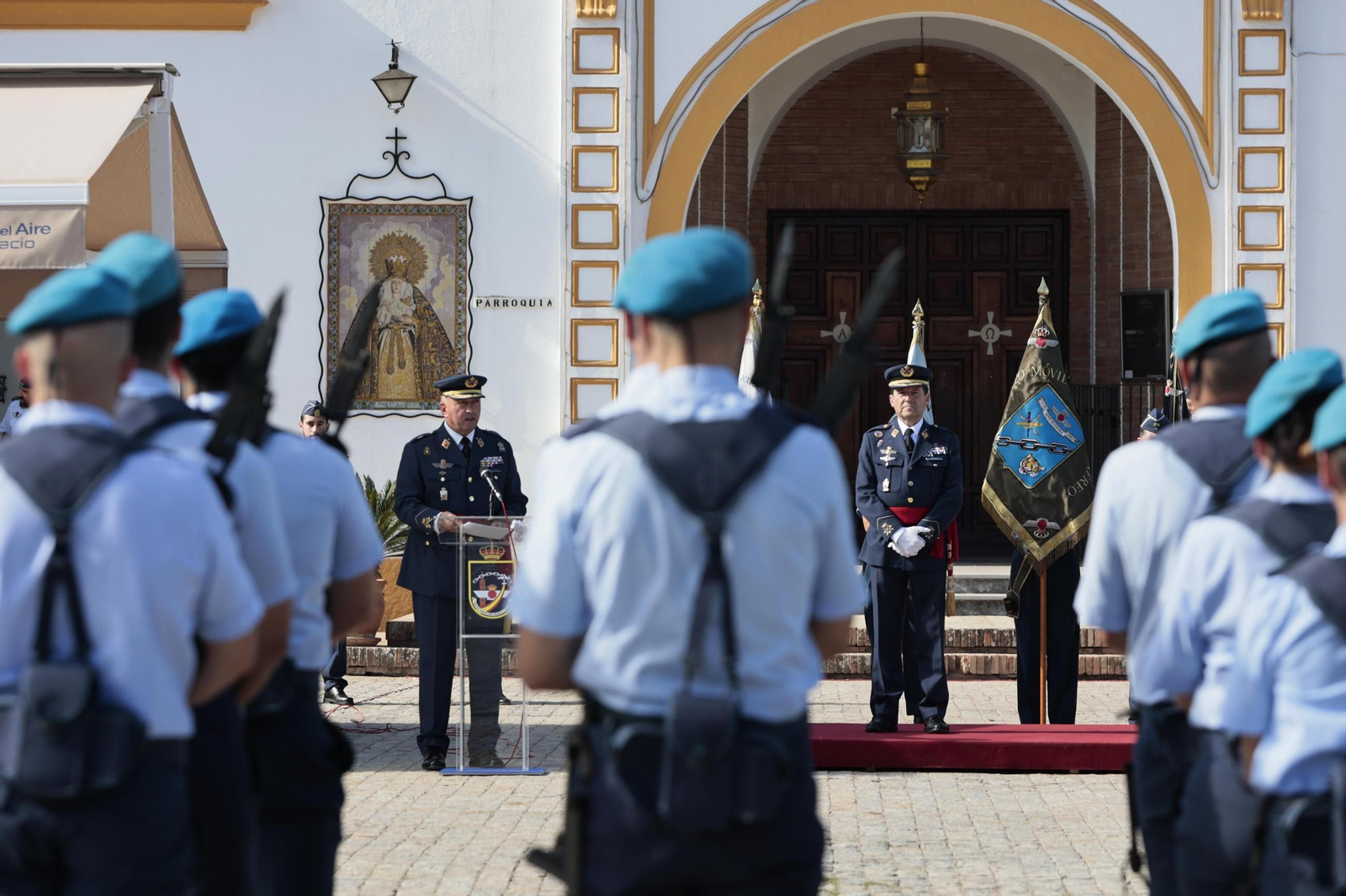 Toma de posesión del nuevo General director de enseñanza del Ejército del Aire en el acuartelamiento de Tablada
