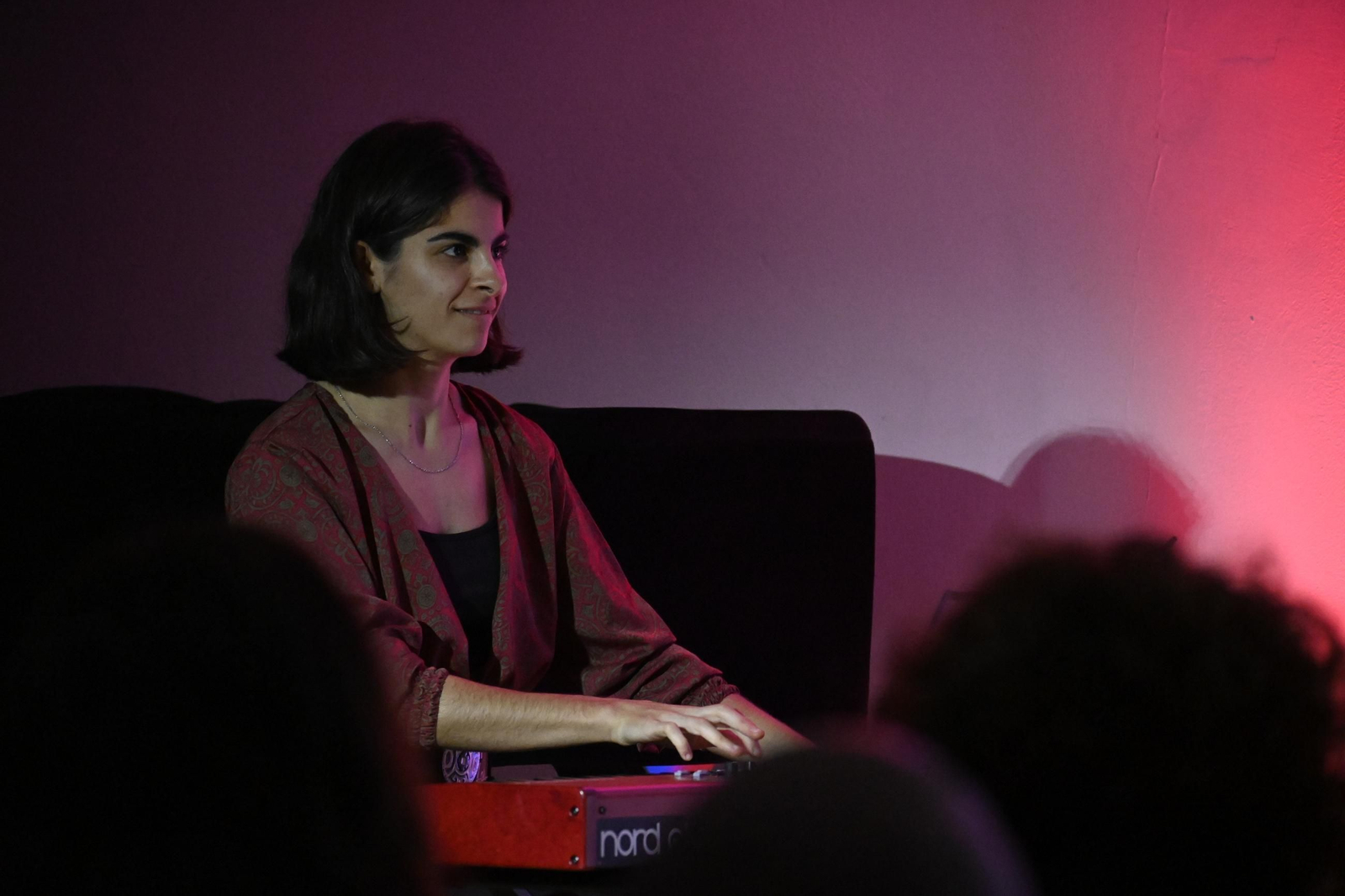 Actuación de Antonia Ferrá dentro del ciclo 'Música y otros ritmos' en imágenes