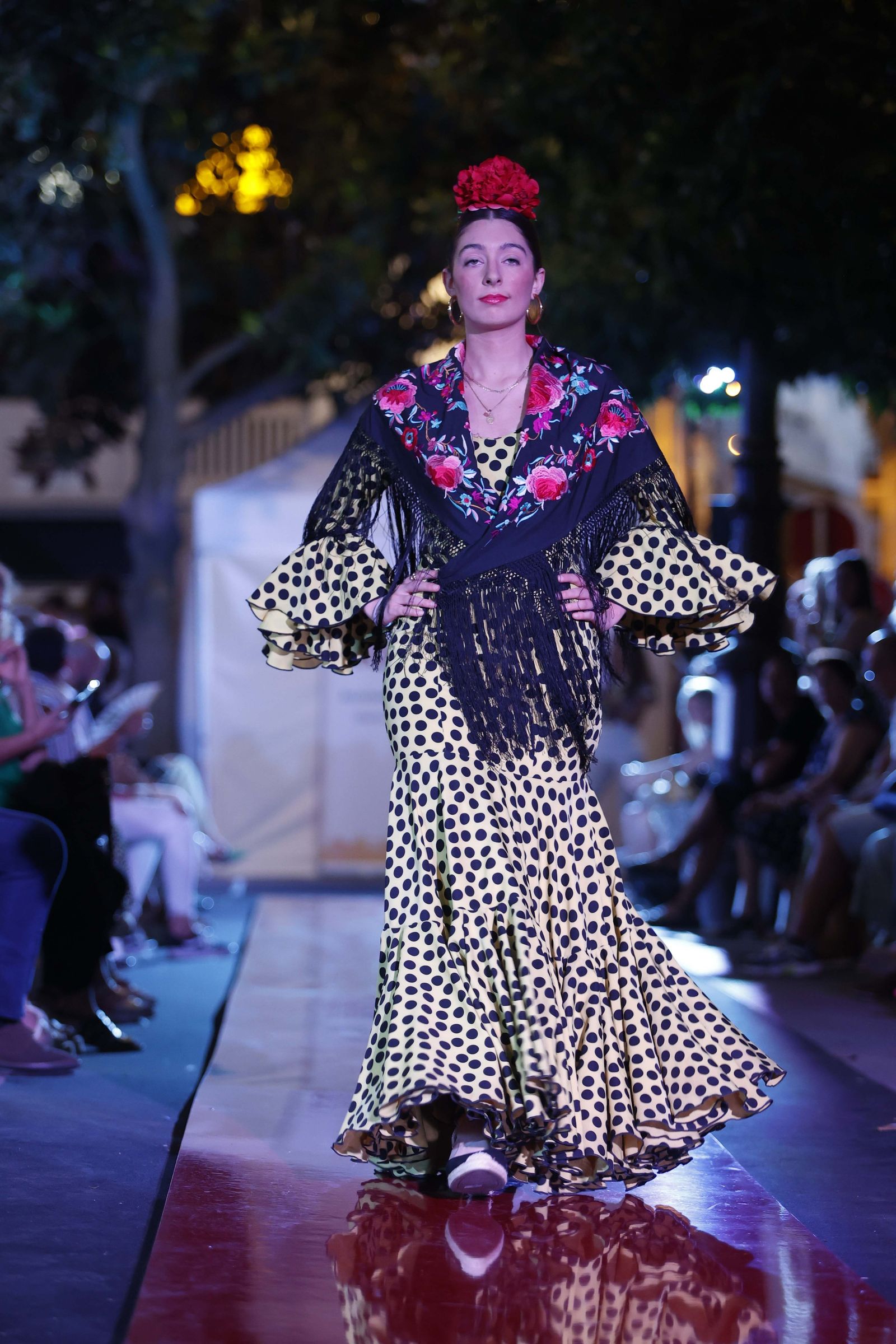 Las imágenes del Desfile de Jóvenes Diseñadores en la Plaza de la Magdalena