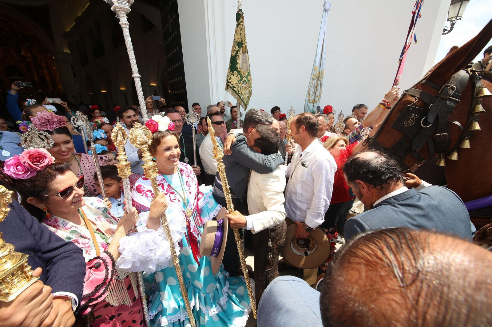 La Hermandad del Rocío de Jerez se presenta ante la Virgen
