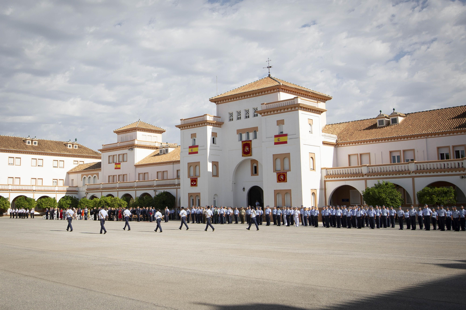 Así ha sido la toma de posesión como jefe de la Base Aérea de Armilla del coronel Miguel Durán Gálvez