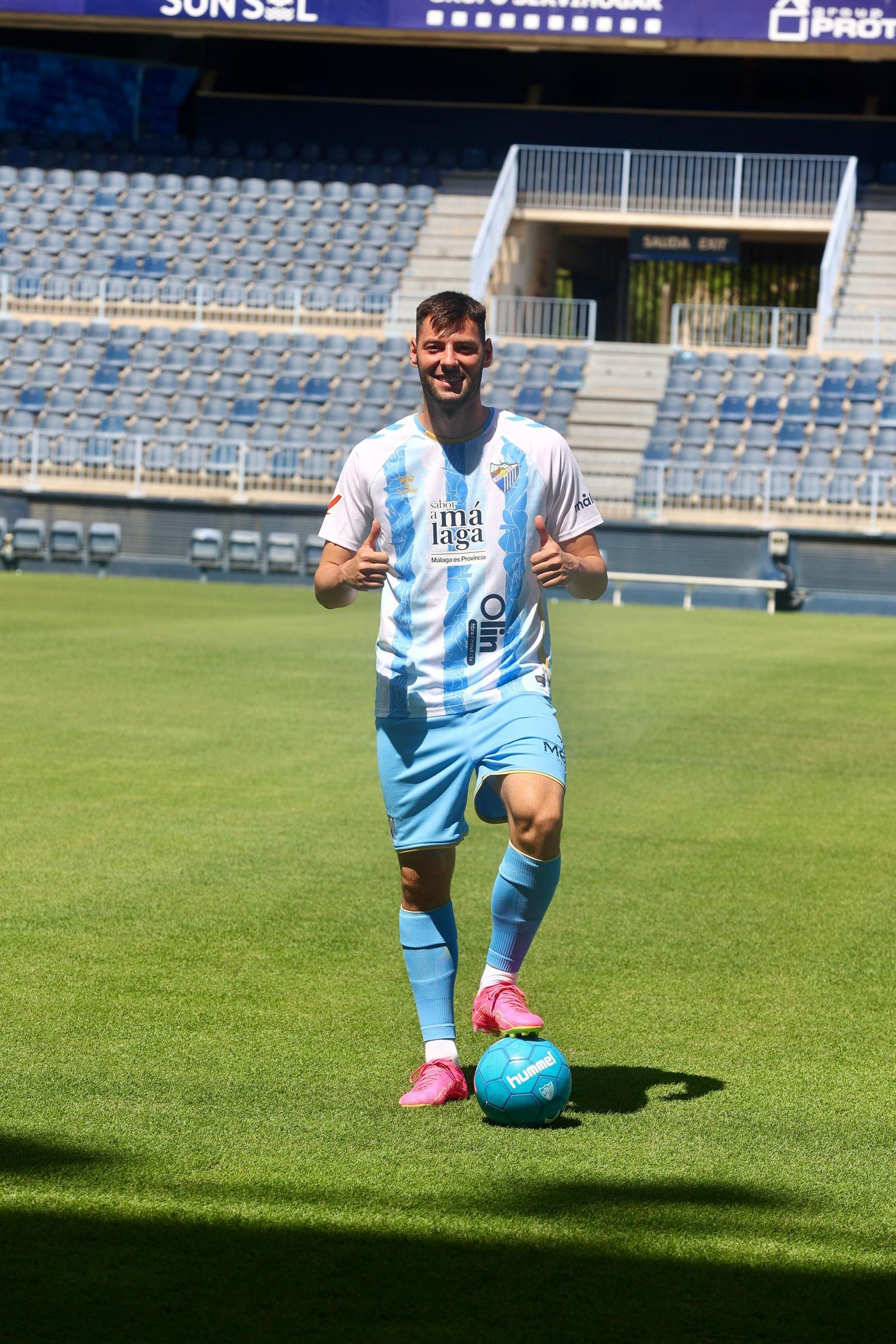 Roko Baturina, así luce el 9 del Málaga CF