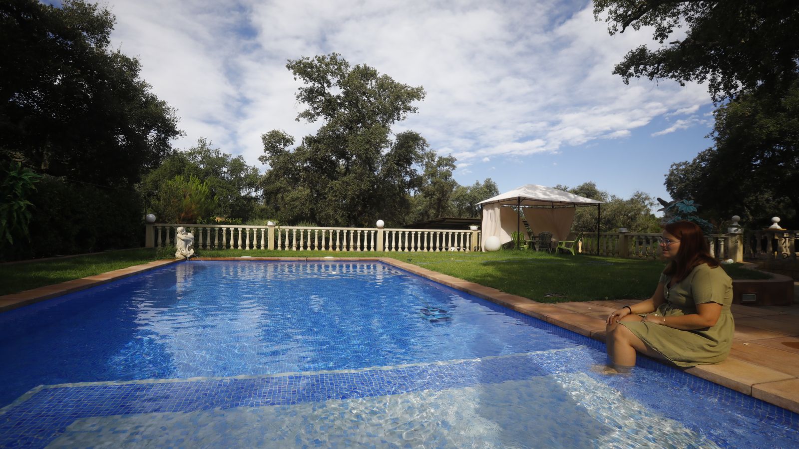 La vecina Paula Barbudo en su vivienda.