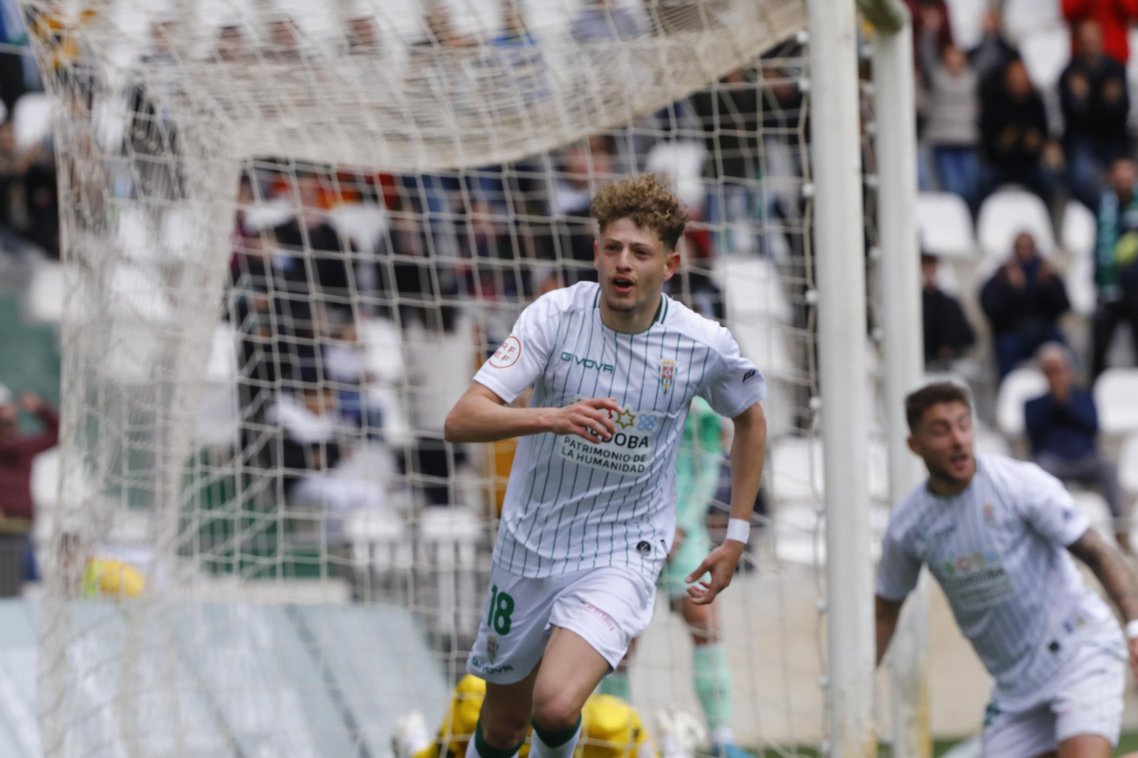 La victoria del Córdoba CF ante la Cultural Leonesa, en imágenes
