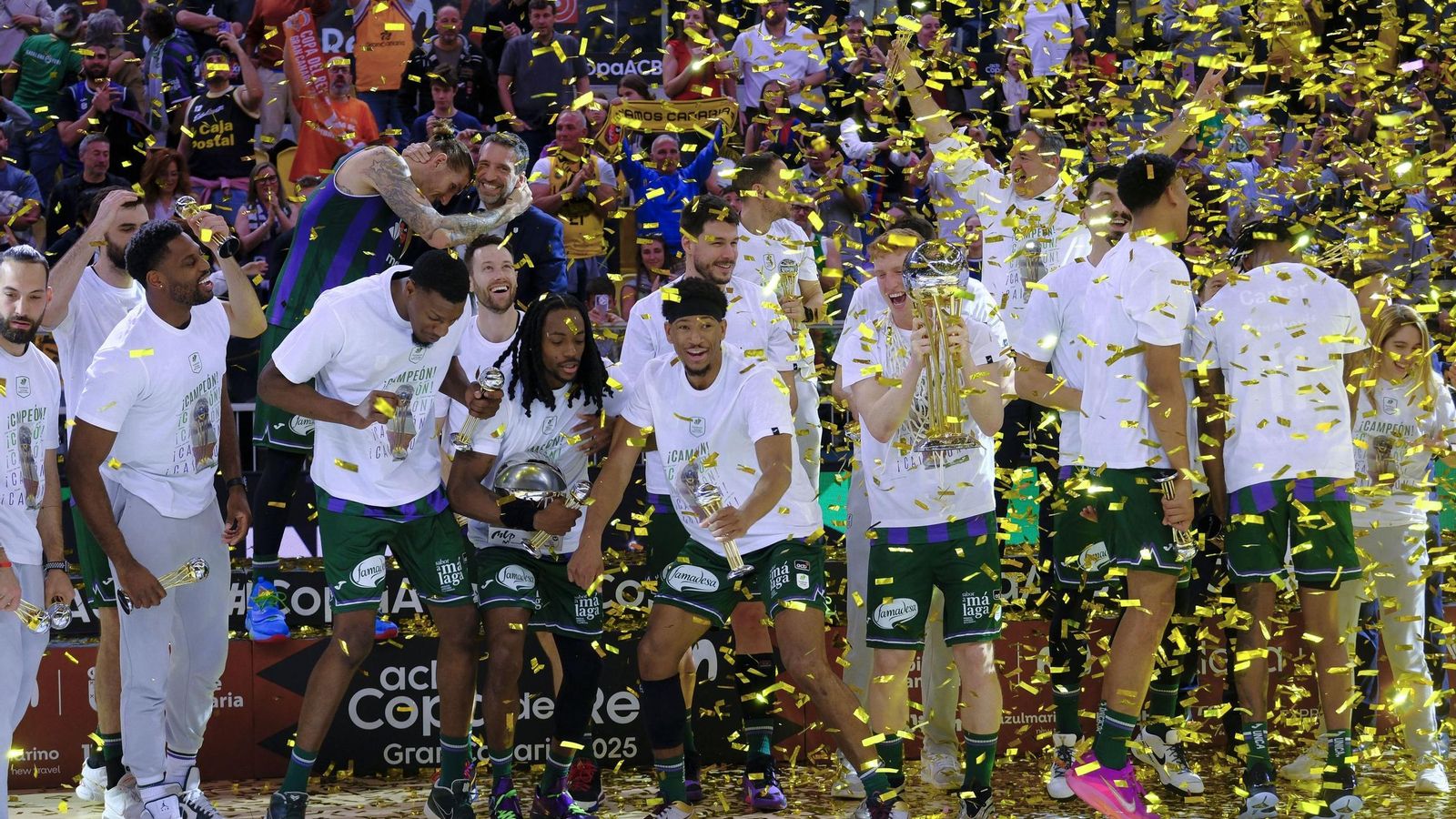 El Unicaja, campeón de Copa: Todas las imágenes del partido, la fiesta y la llegada a Málaga
