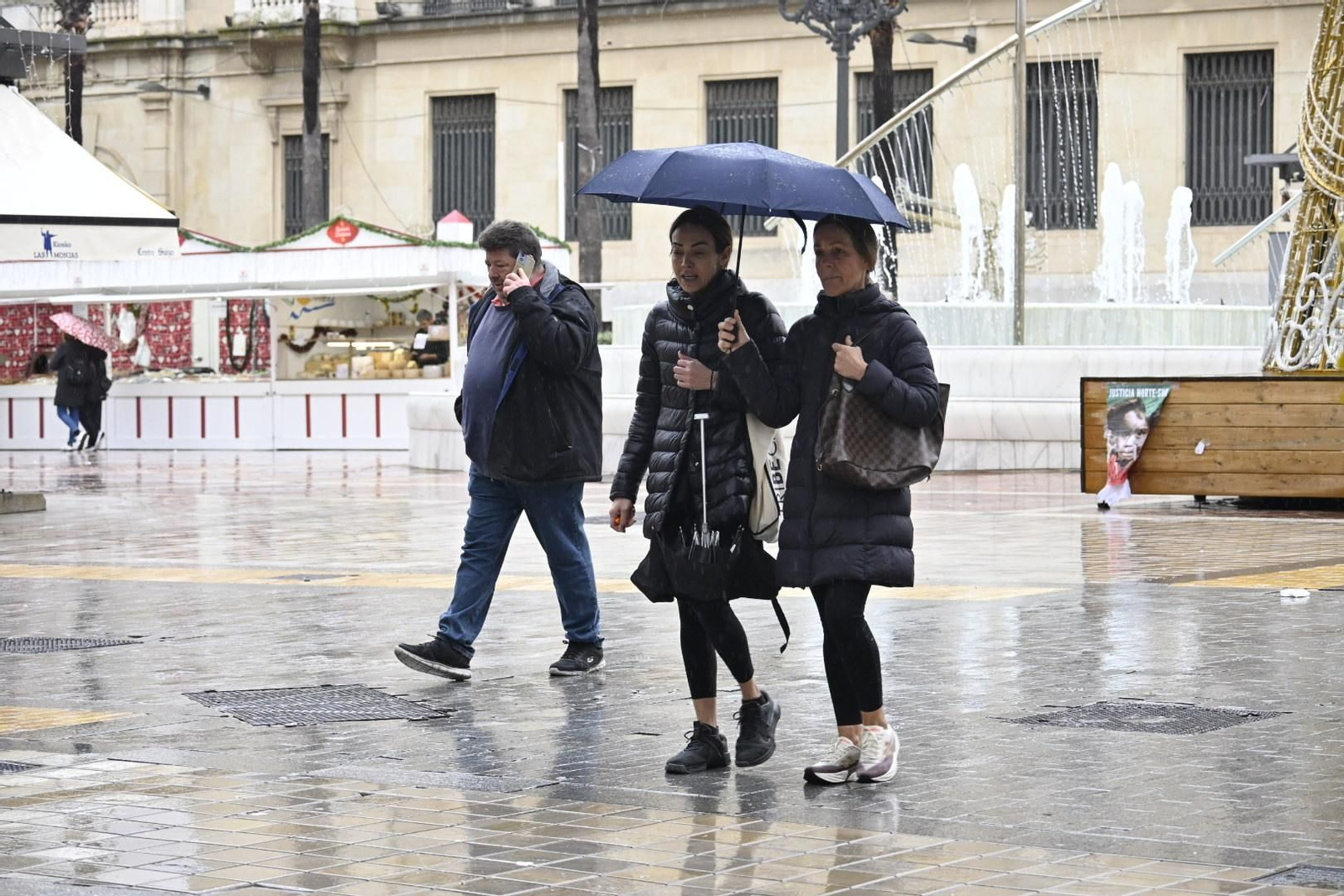 Imágenes de lluvia en la mañana del Domingo