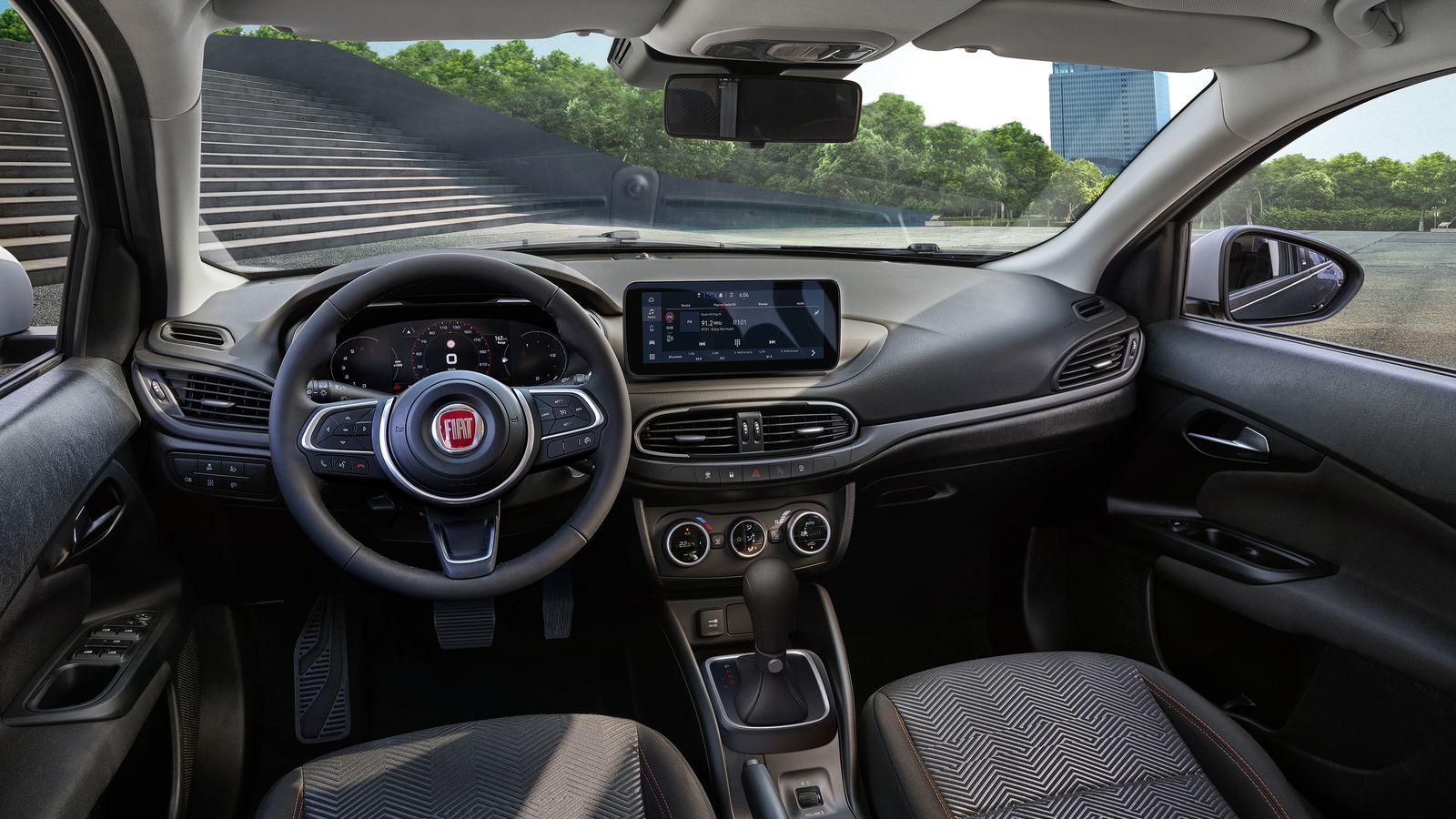 El equipamiento del Tipo es particularmente abundante, incluyendo la pantalla de infoentreteimiento de 10,25".