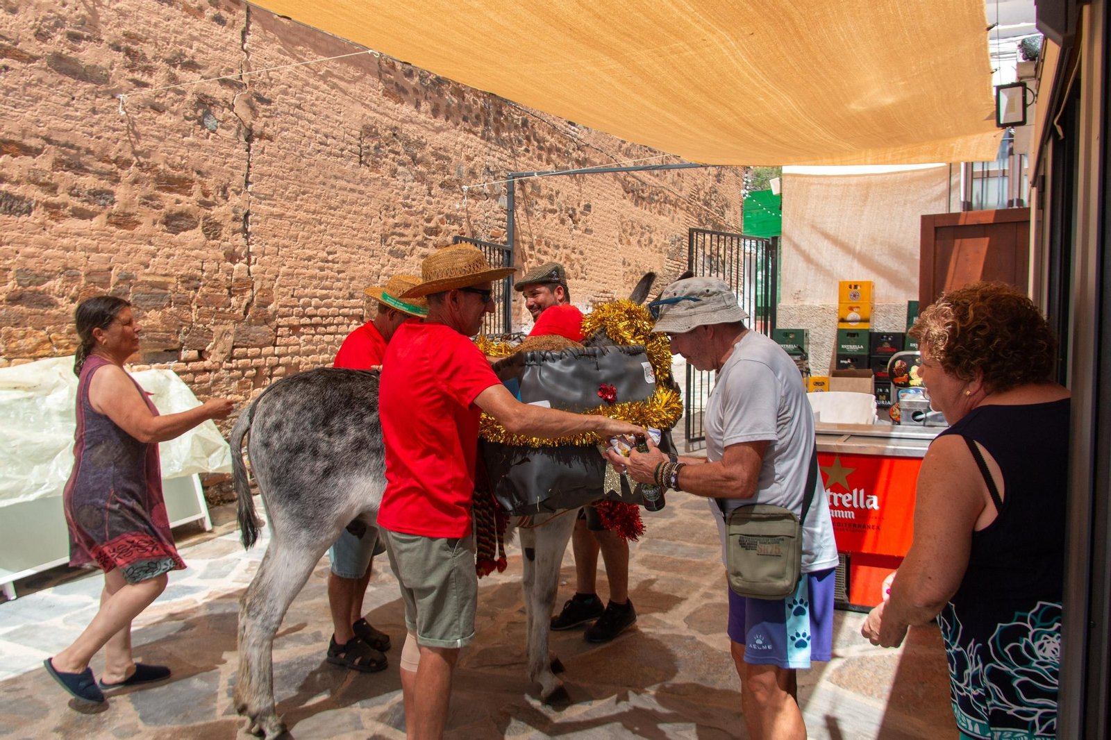 Bérchules da la bienvenida al 2025 y medio, en imágenes