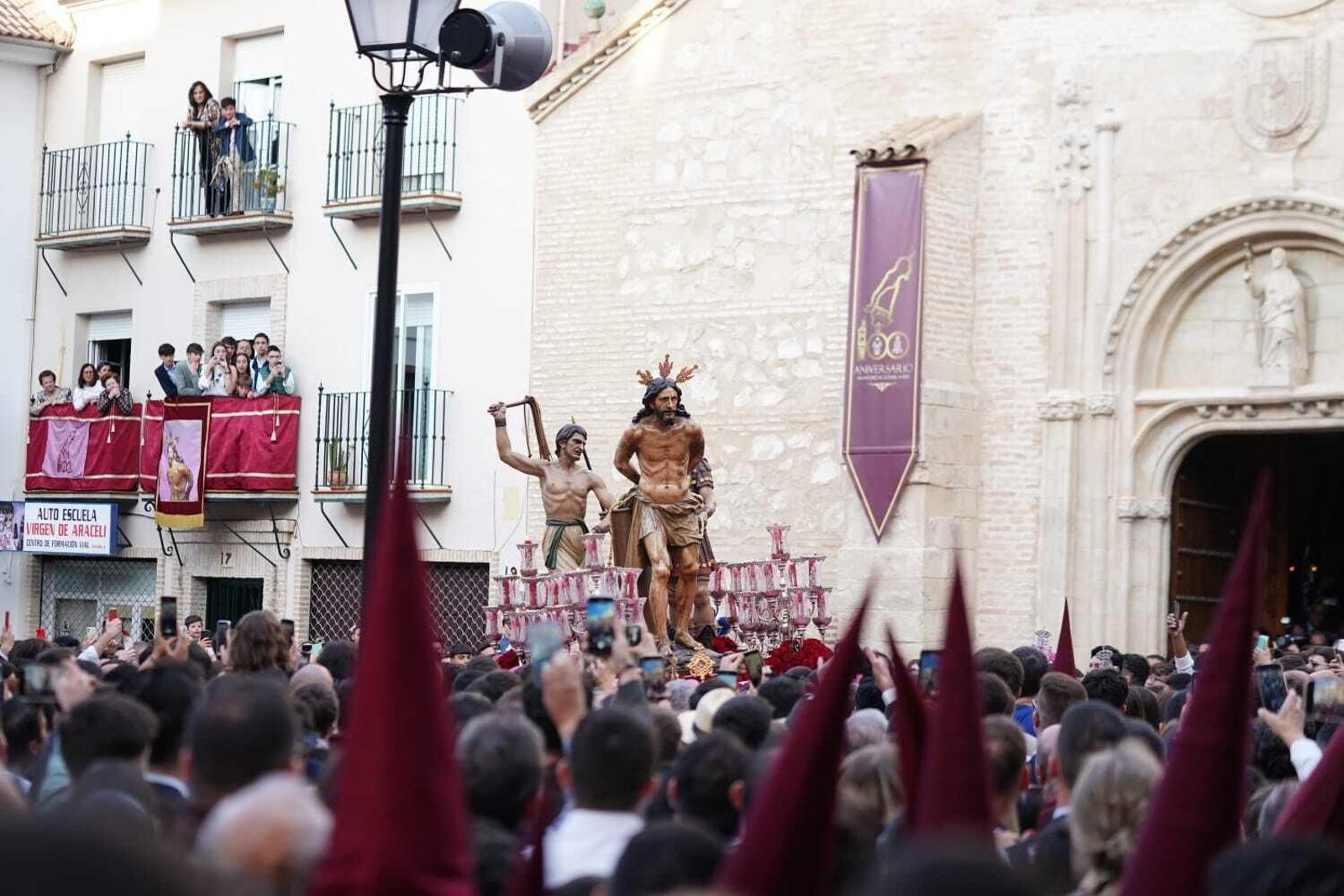 Las mejores imágenes de la tarde del Jueves Santo de Lucena: Santa Fe, Columna, Caído y Sangre