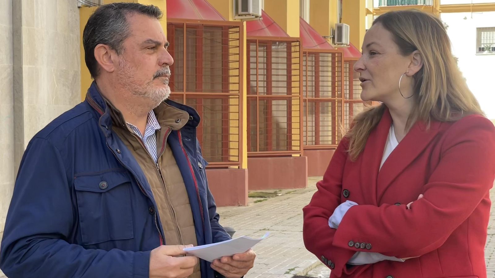 Jesús Ferrera defiende la labor de los profesores en el Centro de Adultos.