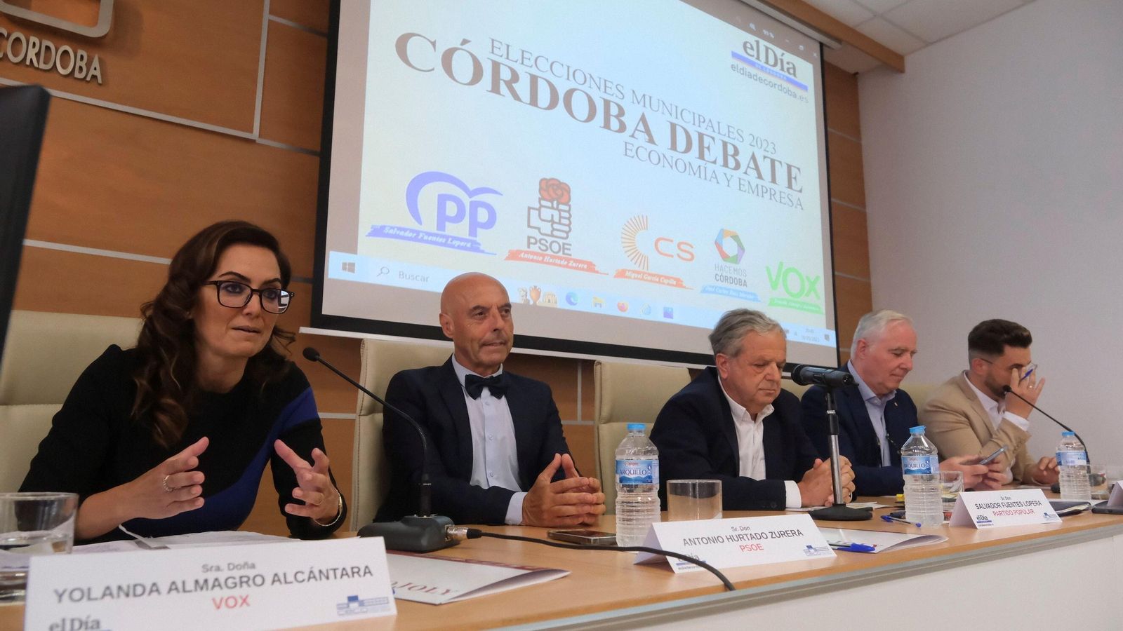 Los representantes de los partidos políticos.