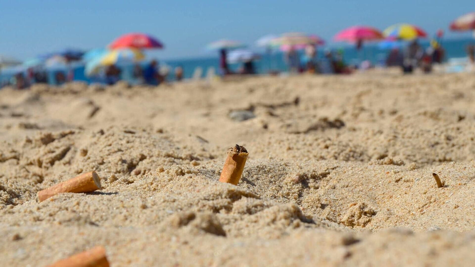 Playas de Huelva en las que, si fumas, puedes ser multado