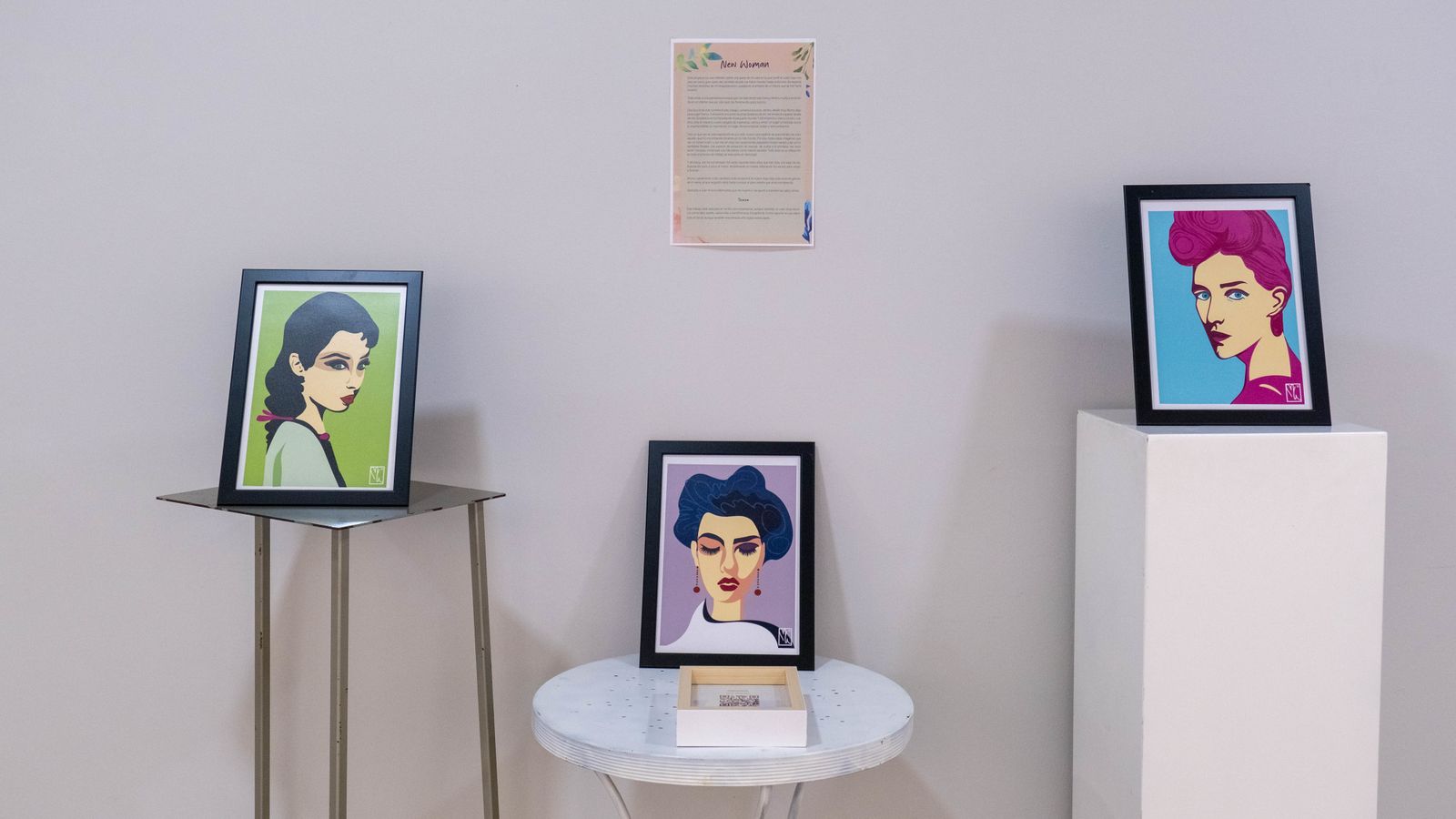 Exposición New Woman de la pintora sevillana Mara Aguilar en la sede central de RTVA