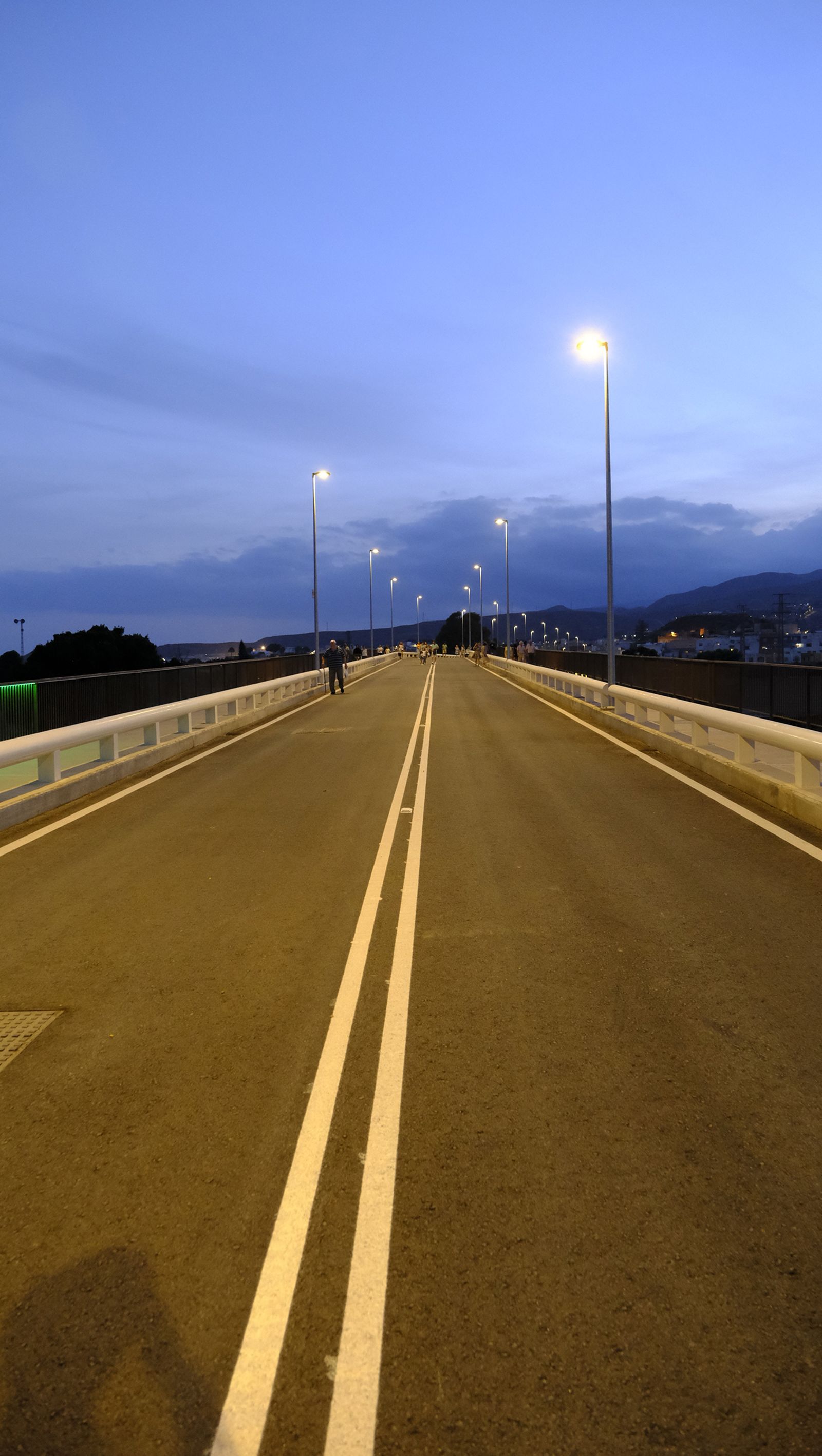 Imágenes de la inauguración del puente que une Huércal de Almería y Viator