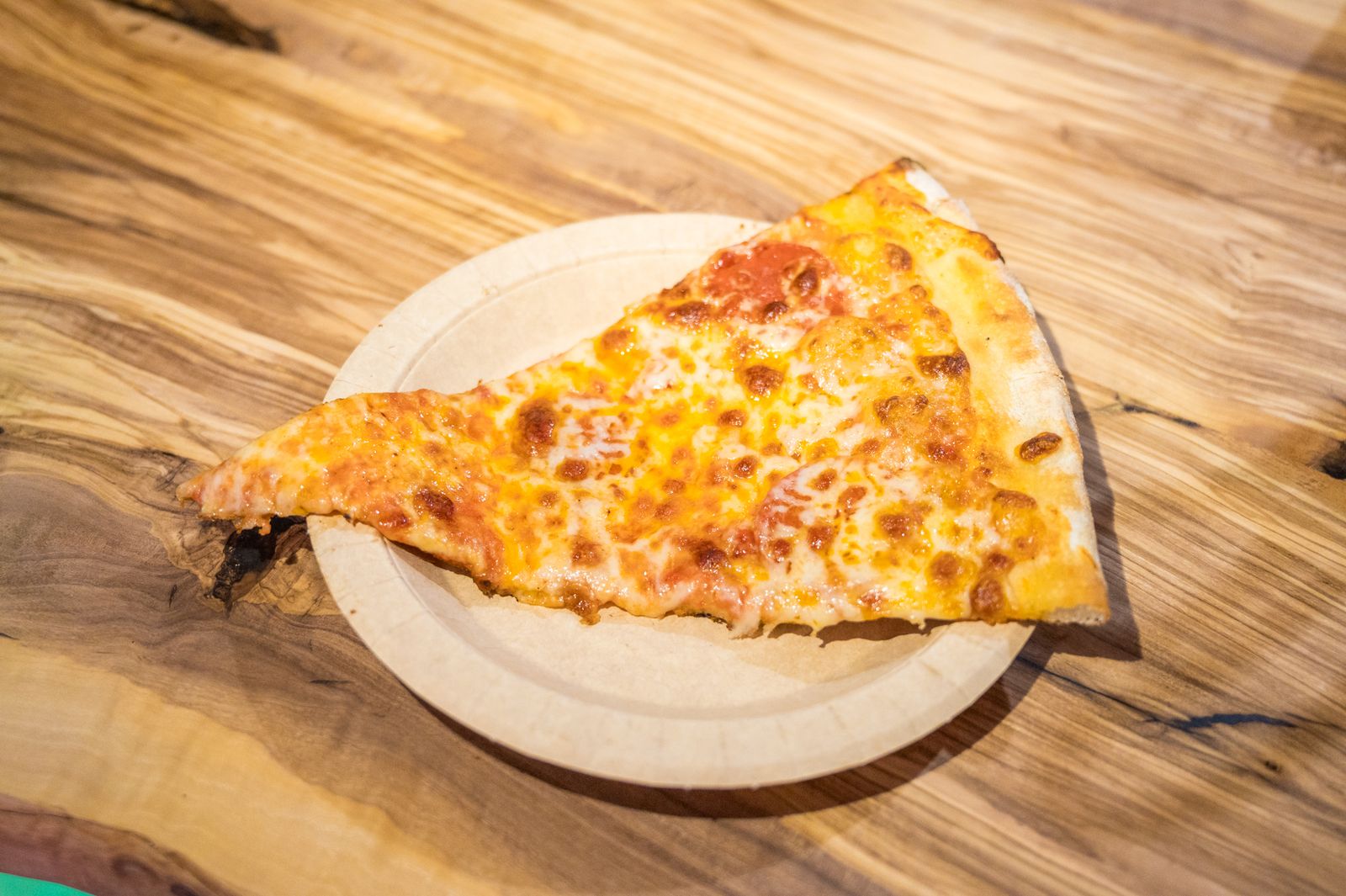 Masakali Pizza lanza su promoción más irresistible: porción XXL a solo 1€