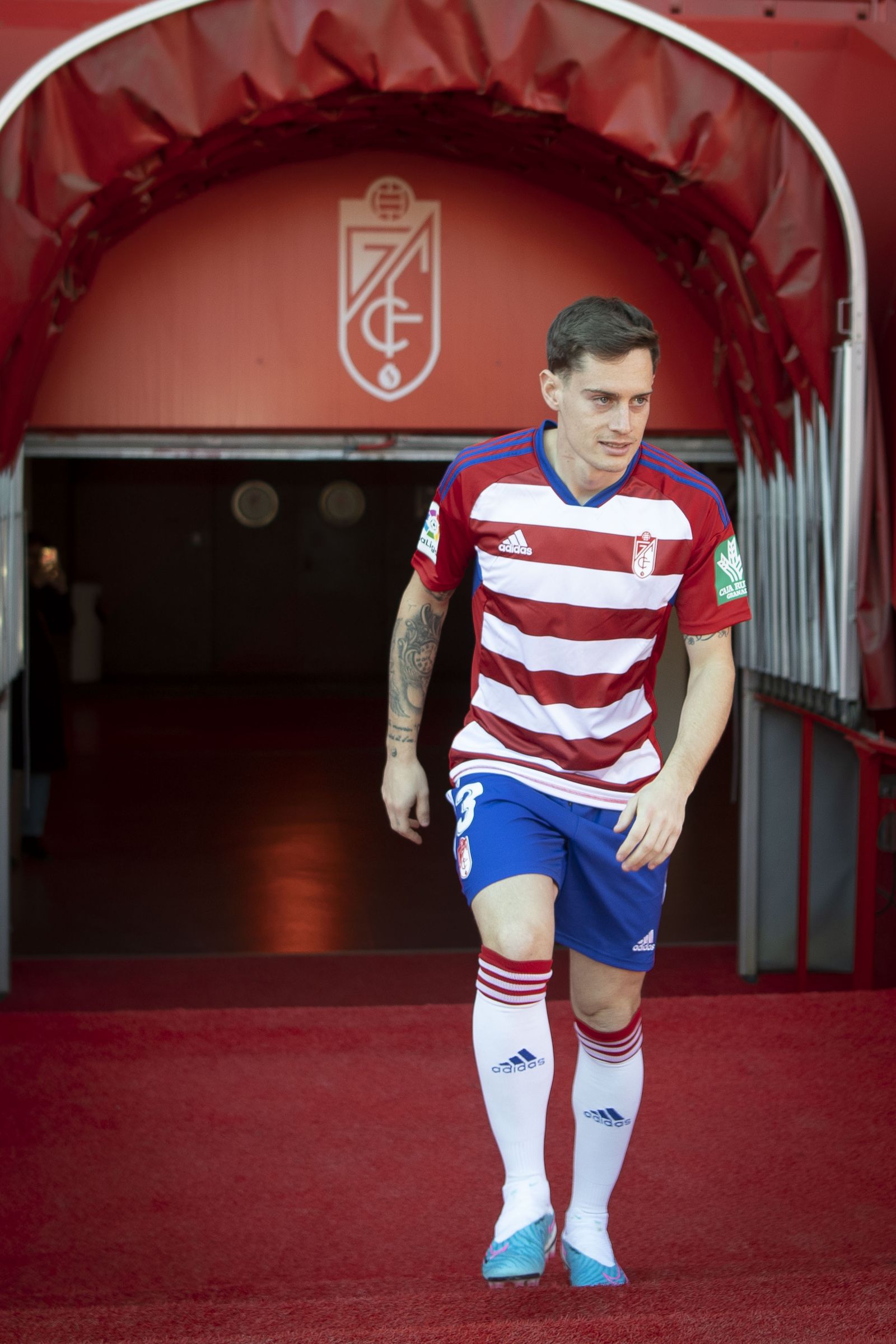 Las mejores imágenes de la presentación de Pol Lozano