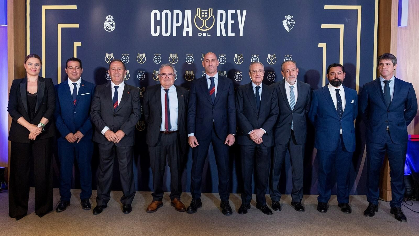 Una imagen del acto institucional previo a la final de la Copa del Rey.
