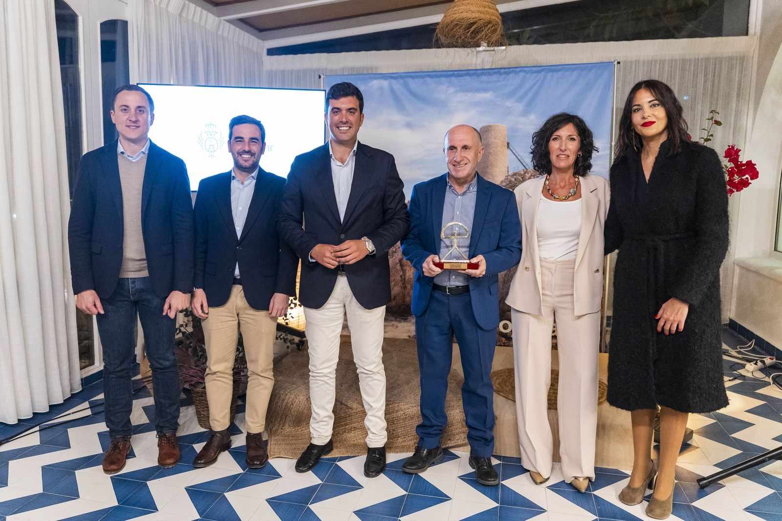 La presentación de 'Mojácar Sostenible' y la entrega del Indalo de Oro a Ricardo Escudero, en imágenes