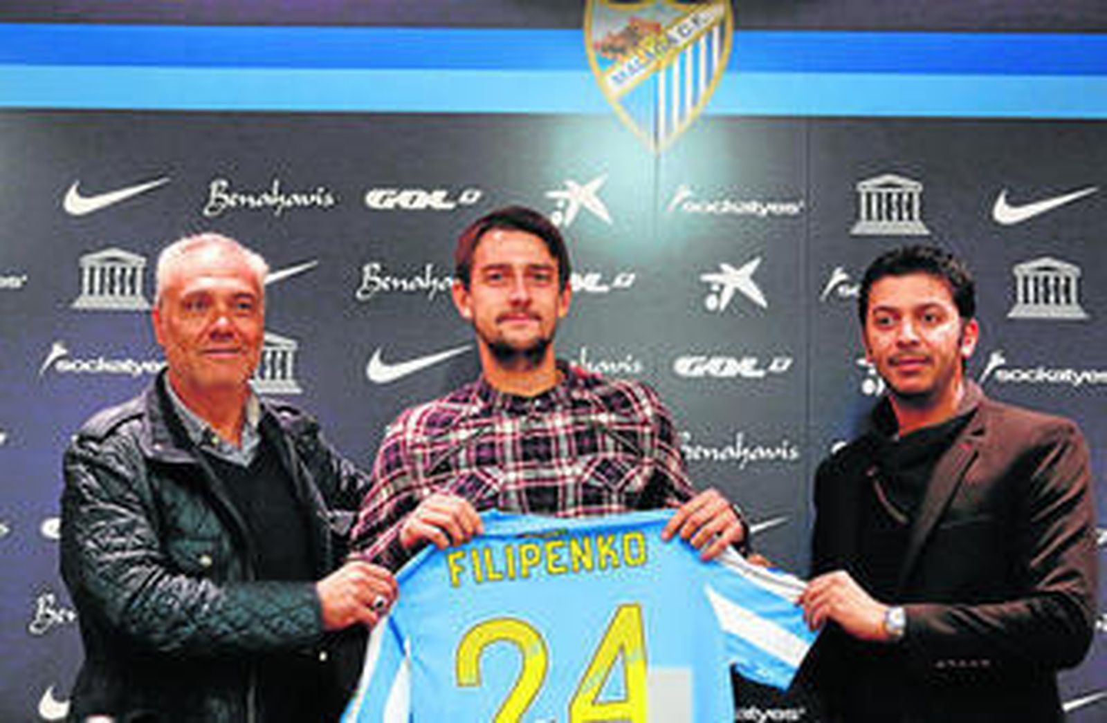 Filipenko junto a Husillos y Shatat, ayer en la sala de prensa de La Rosaleda.