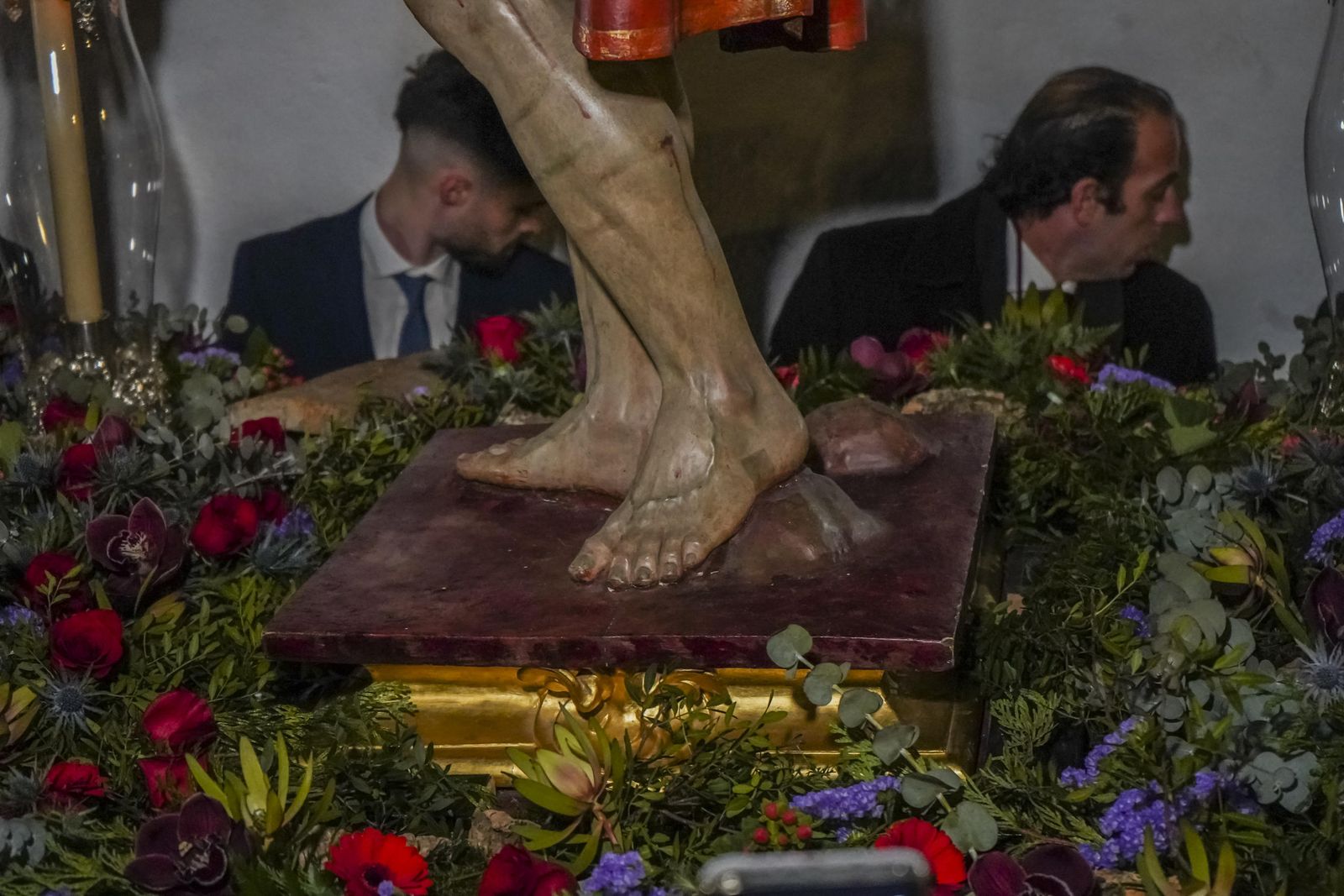 El Señor de la Sentencia, en vía crucis, a los pies de la Alhambra
