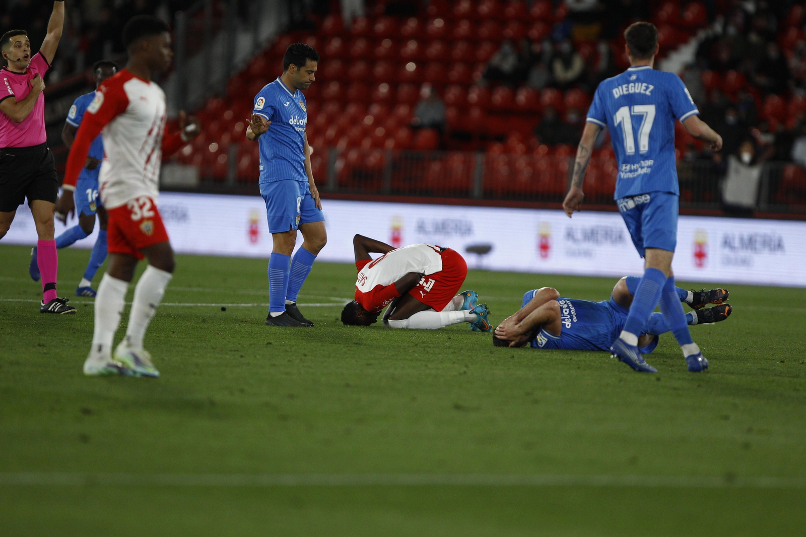 Fotogalería U.D. Almería-C.F. Fuenlabrada