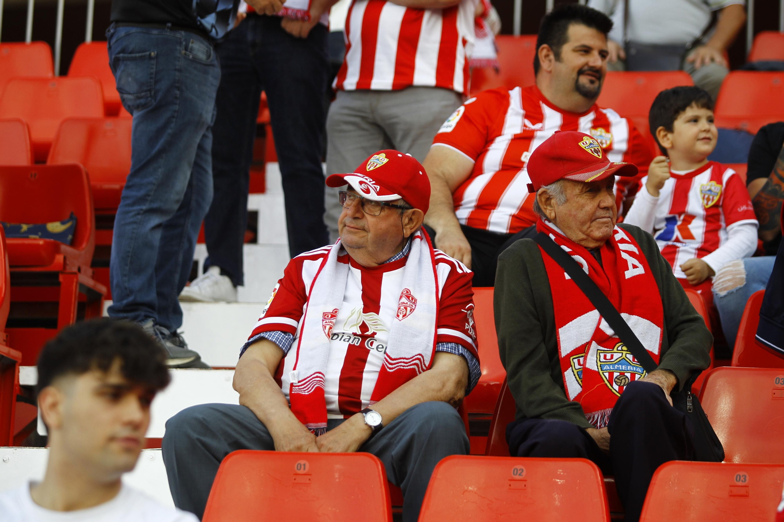 Imágenes del partido U.D. Almería-Real Valladolid C.F.