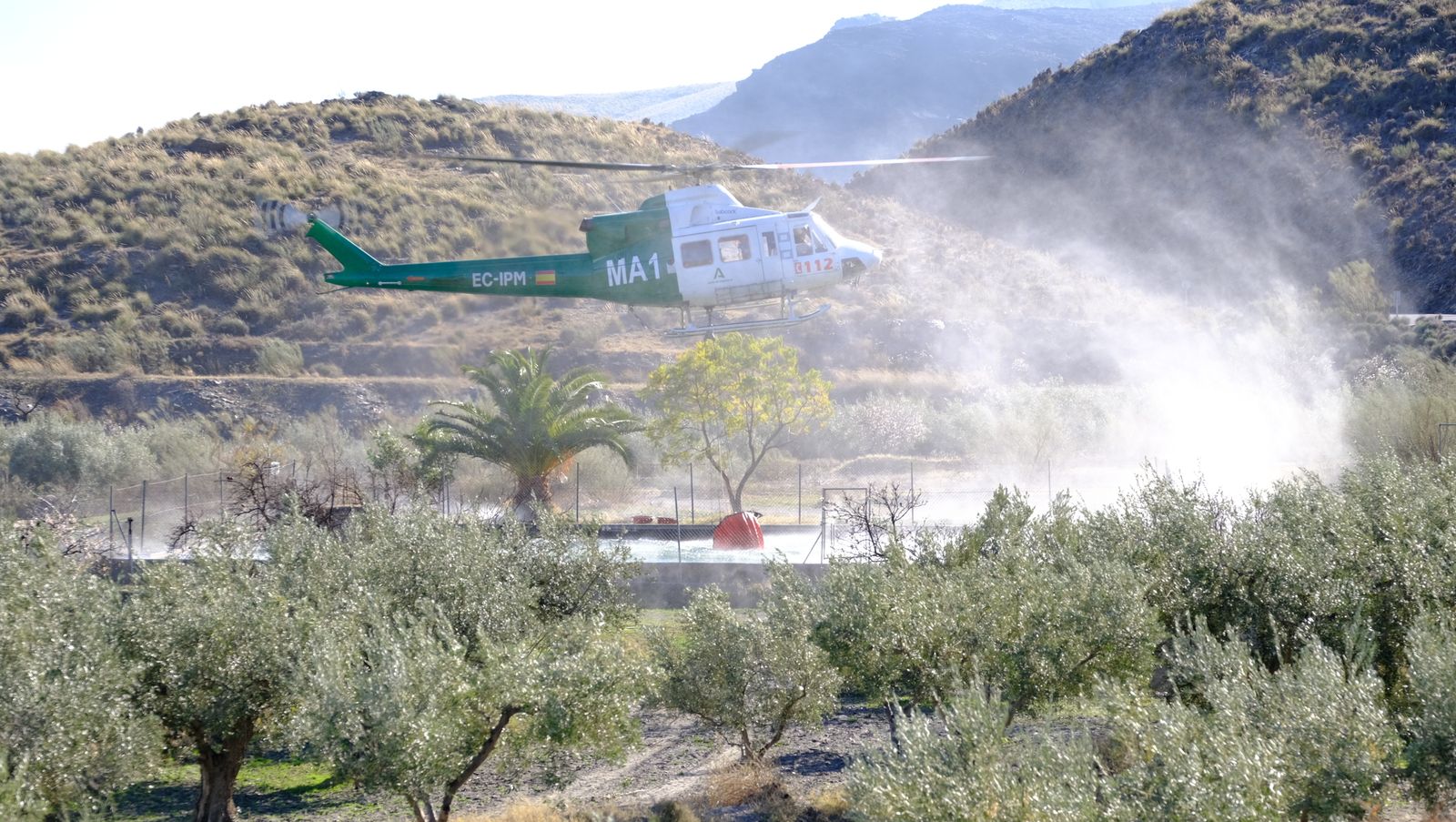 Fotogalería incendio en Castro de Filabres. Almería