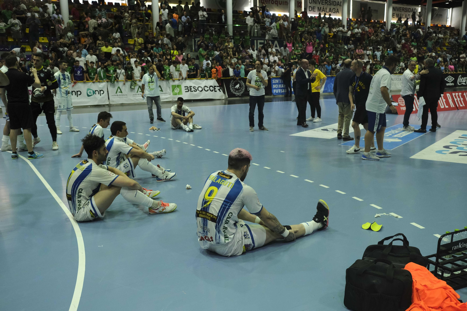 La fiesta del ascenso del BeSoccer UMA Antequera, en imágenes