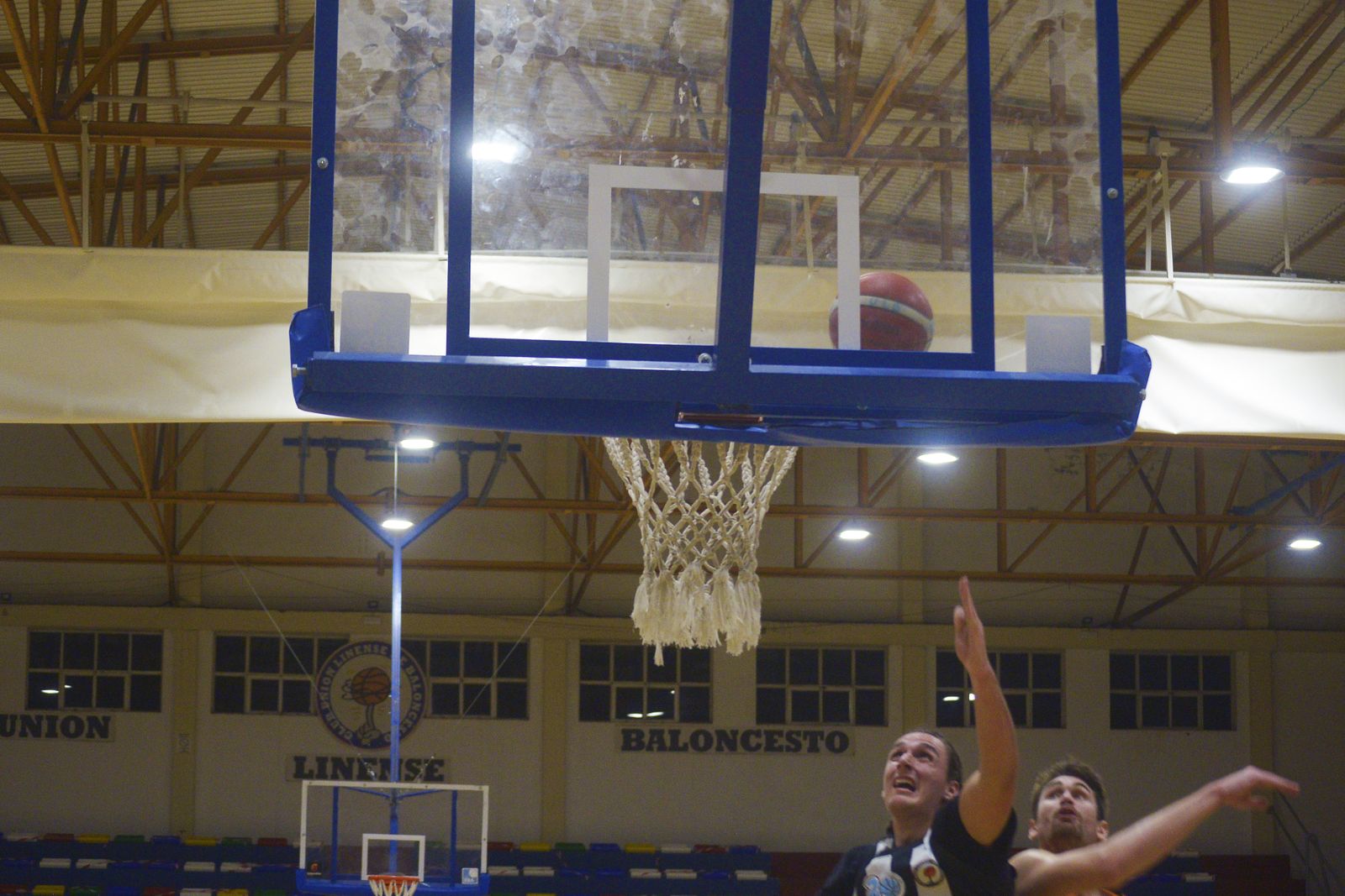 Fotos del partido entre Unión linense de baloncesto-Melilla