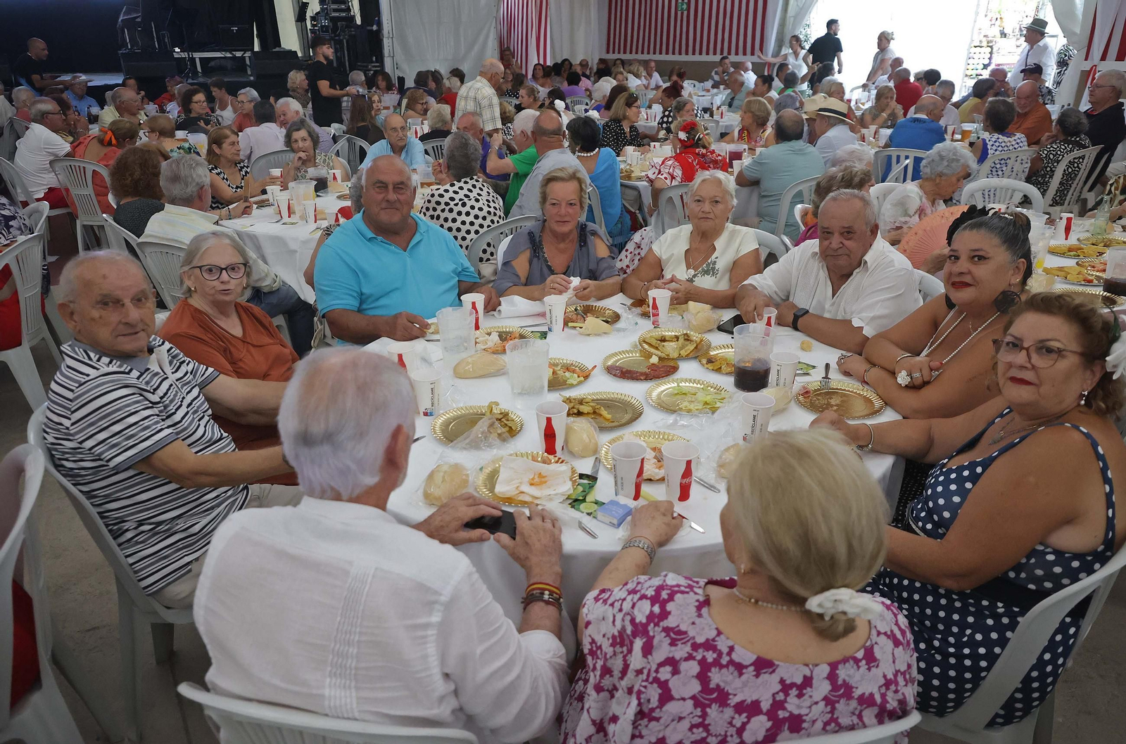 Fotos de la cena - homenaje a los mayores en la Feria de San Roque 2025 Fotos de la cena - homenaje a los mayores en la Feria de San Roque 2025