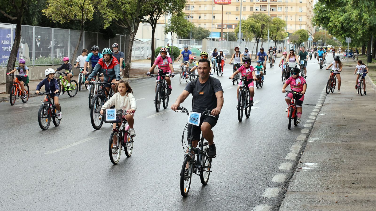 Búscate en la ruta ciclista por Jerez de 'bici amistad'