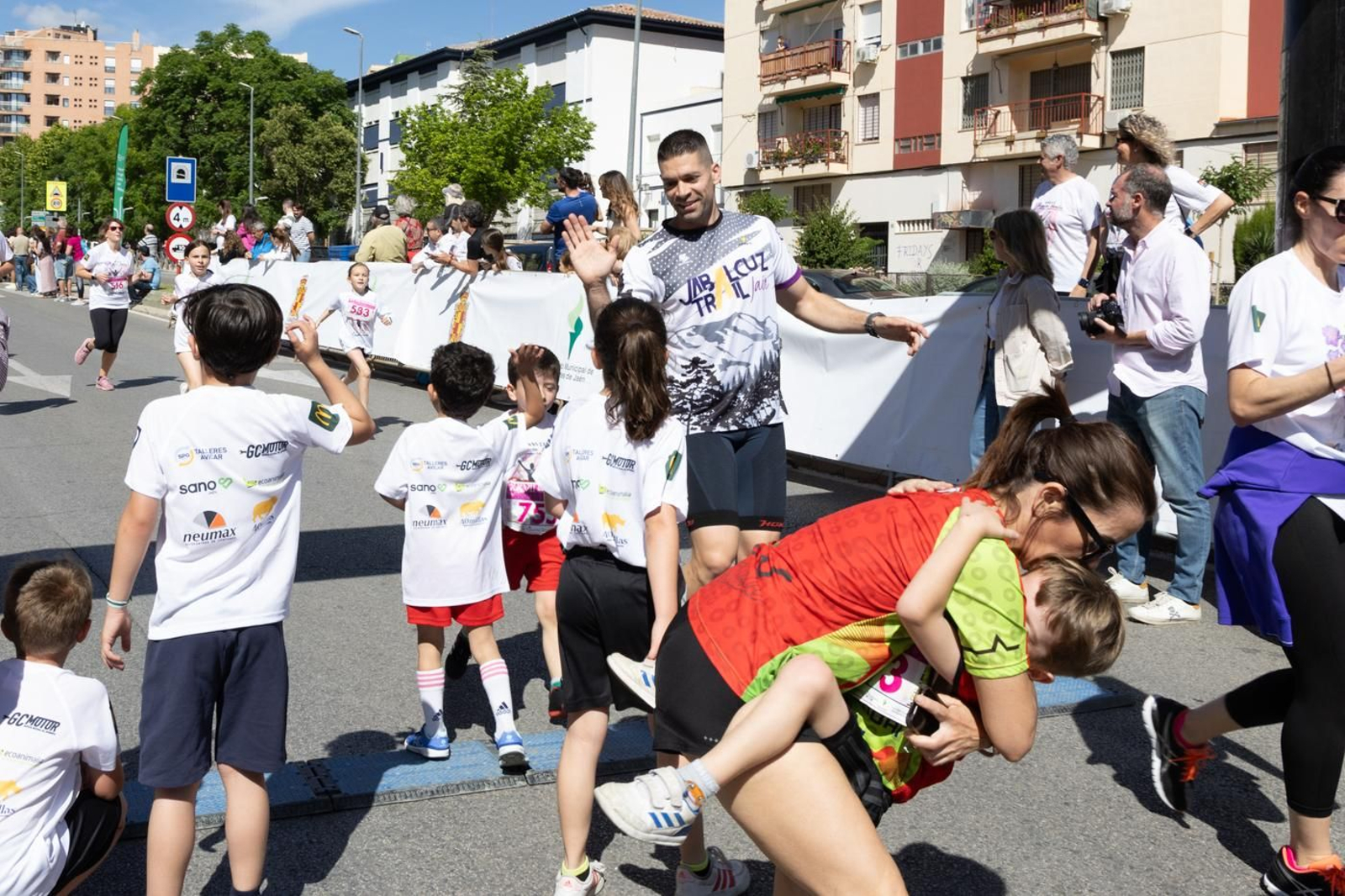 En imágenes: Éxito de participación en la  XXVII Carrera Popular 'Educación por el Deporte'  de Maristas