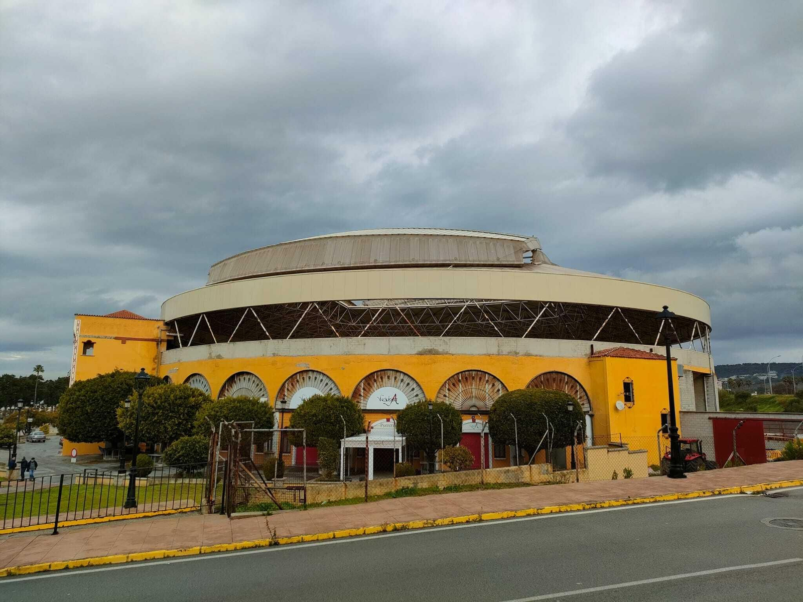 Plaza de toros de Los Barrios